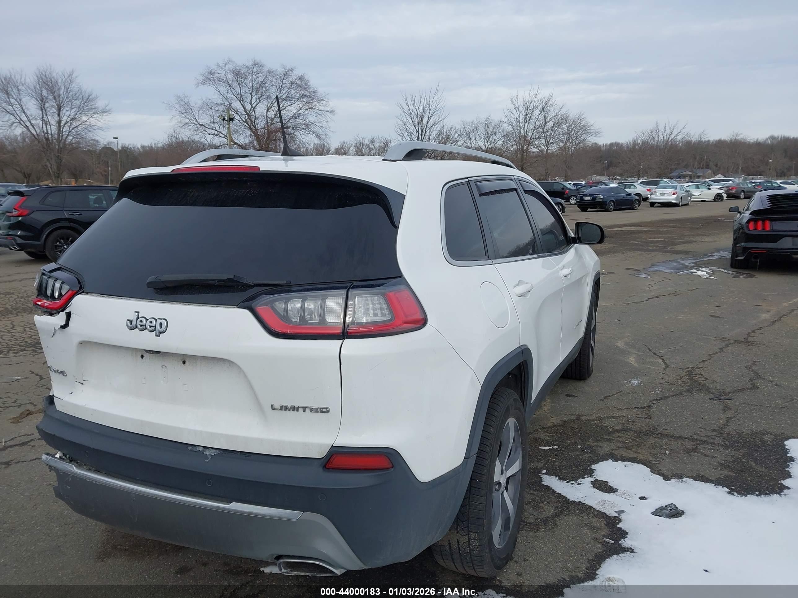 JEEP CHEROKEE image 4