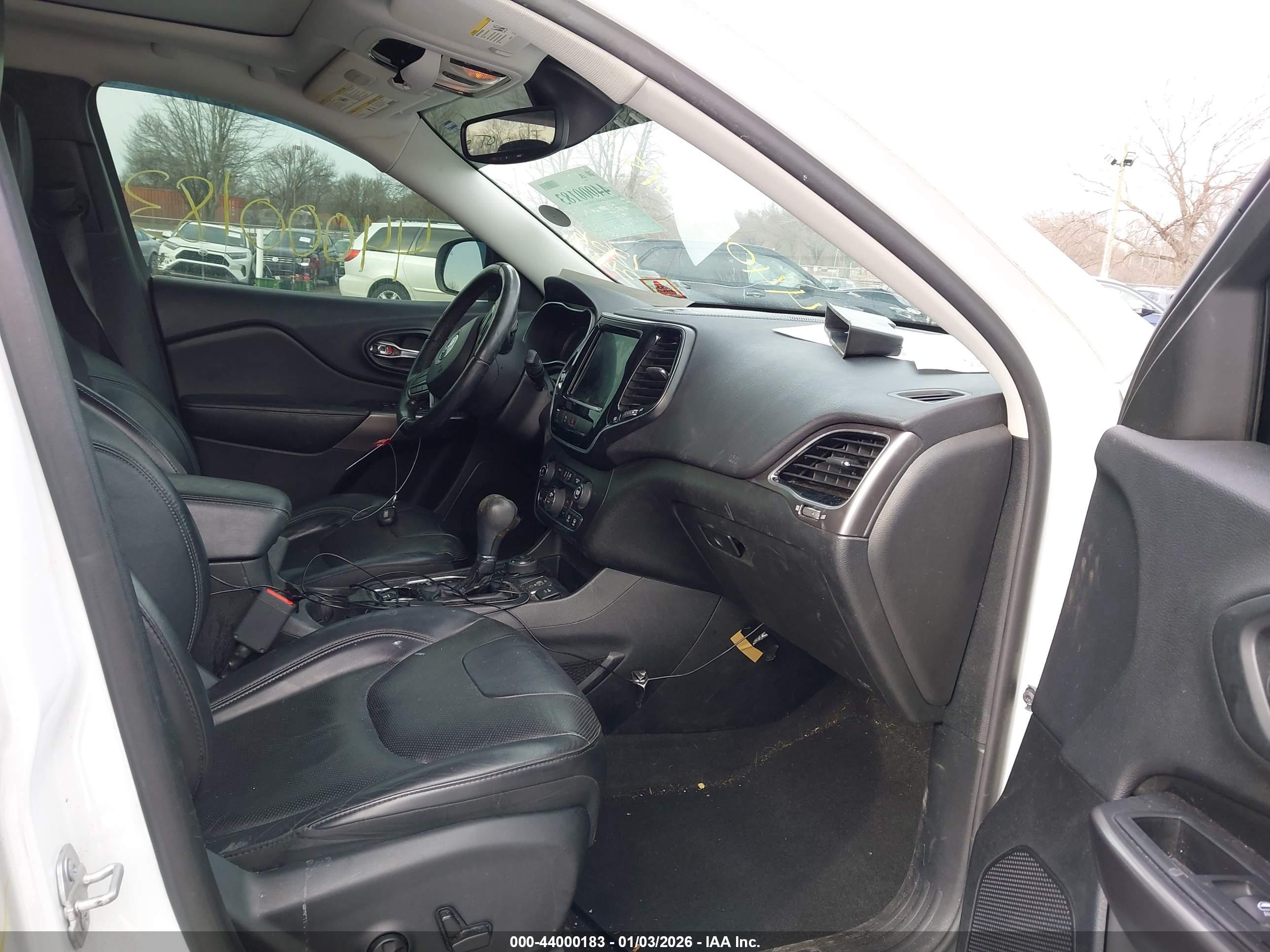 JEEP CHEROKEE image 5