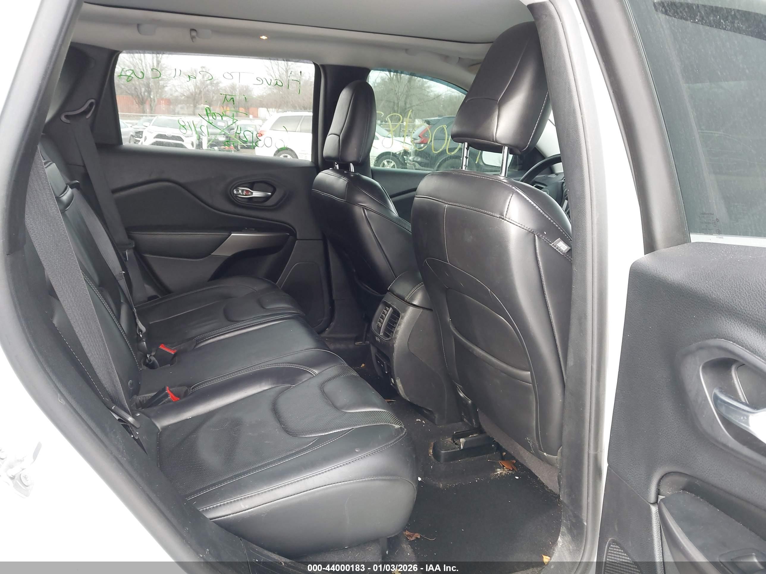 JEEP CHEROKEE image 8