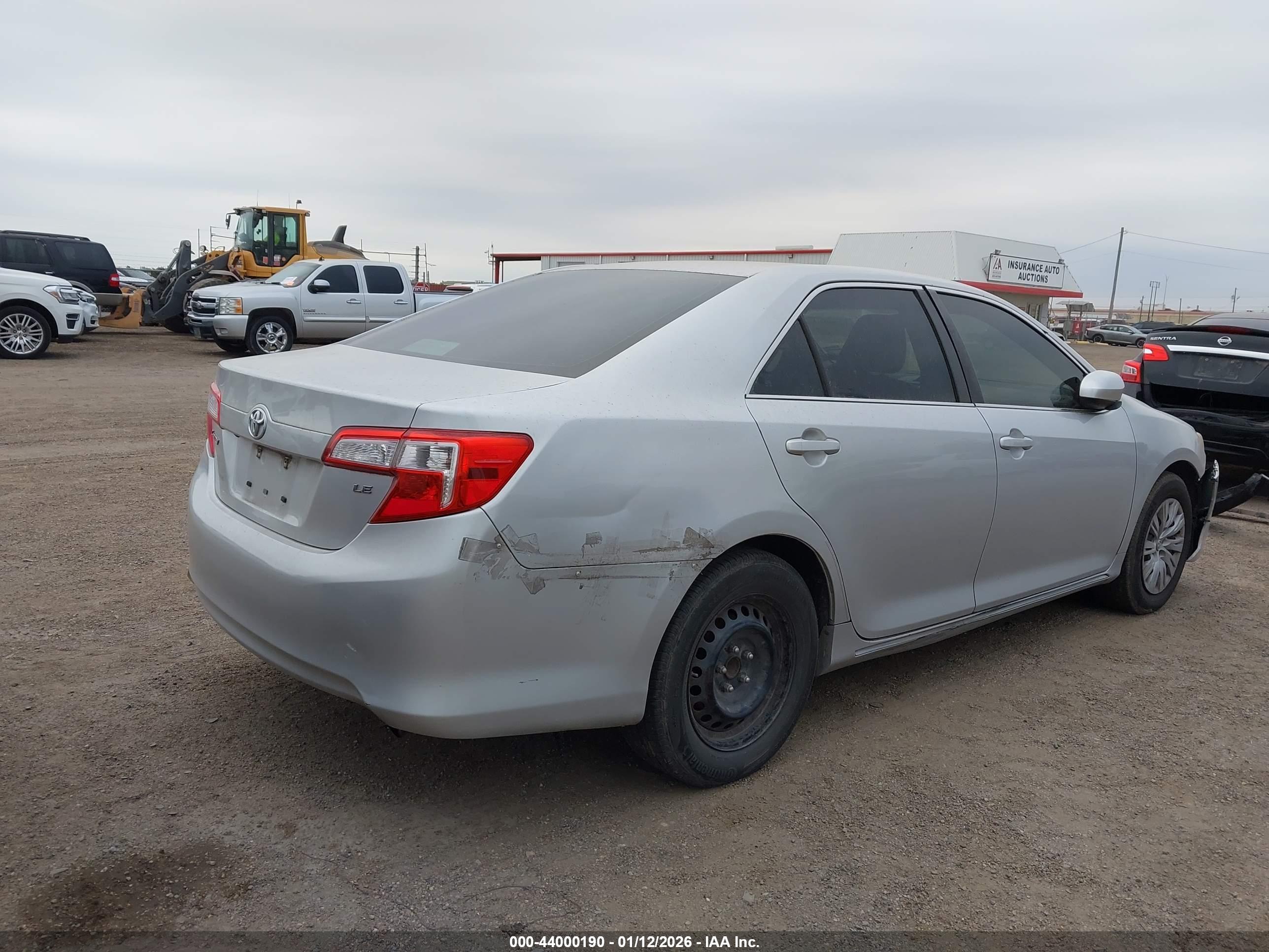 TOYOTA CAMRY image 4