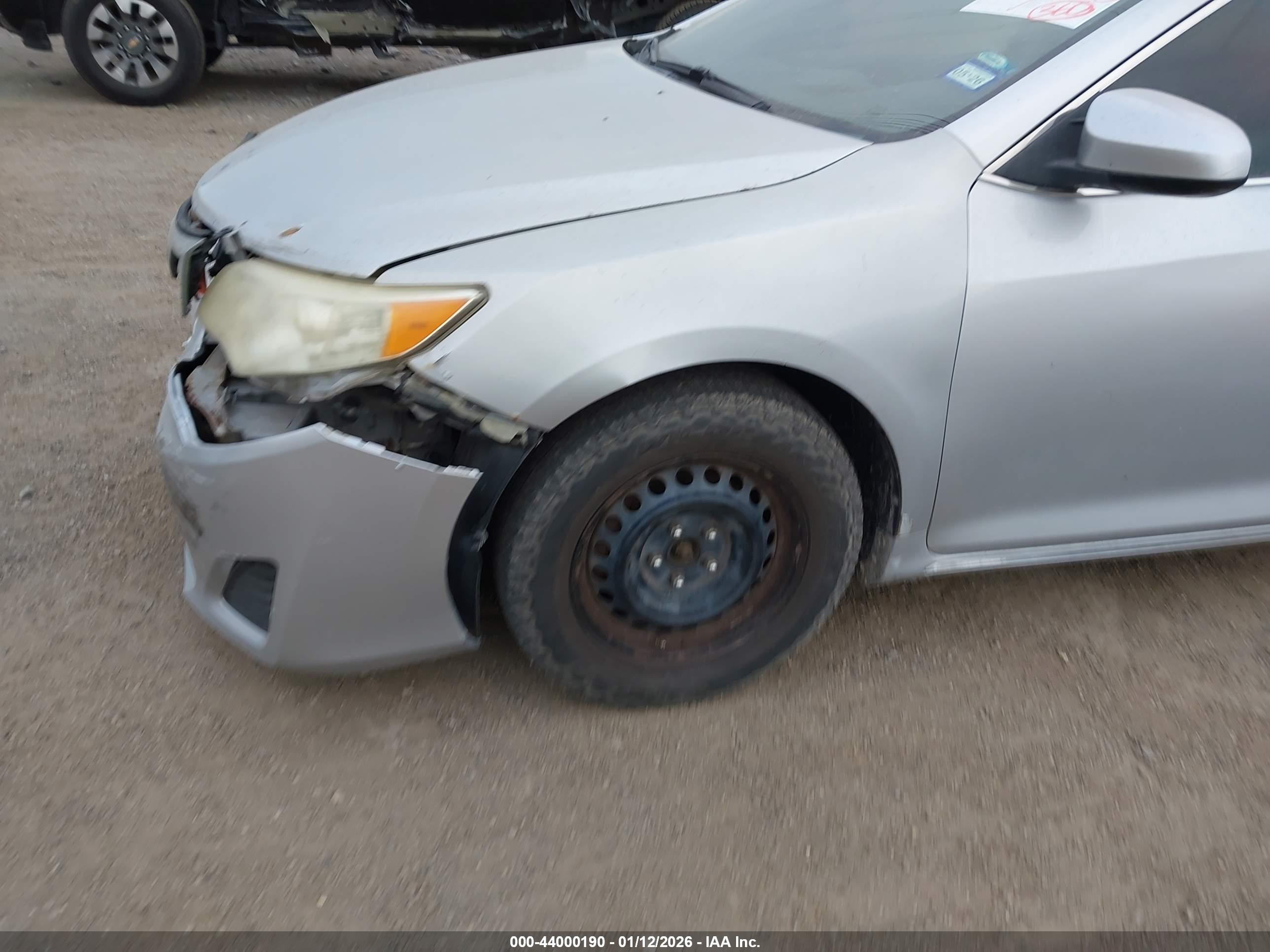 TOYOTA CAMRY image 6