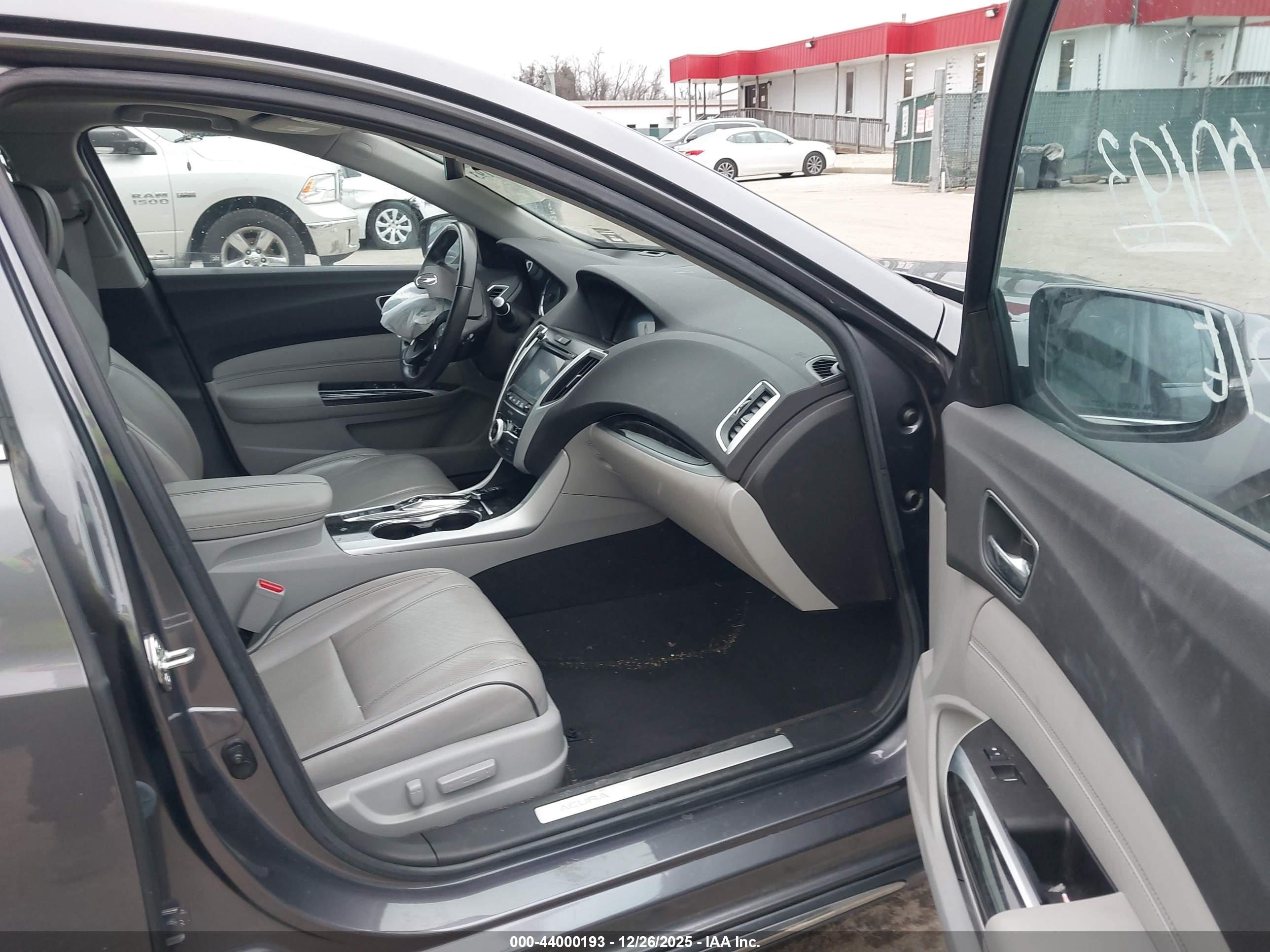 ACURA TLX image 5