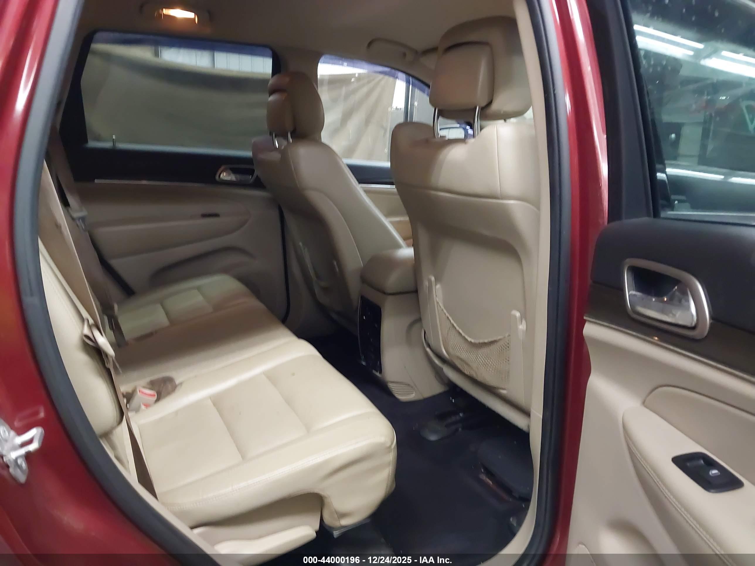 JEEP GRAND image 8