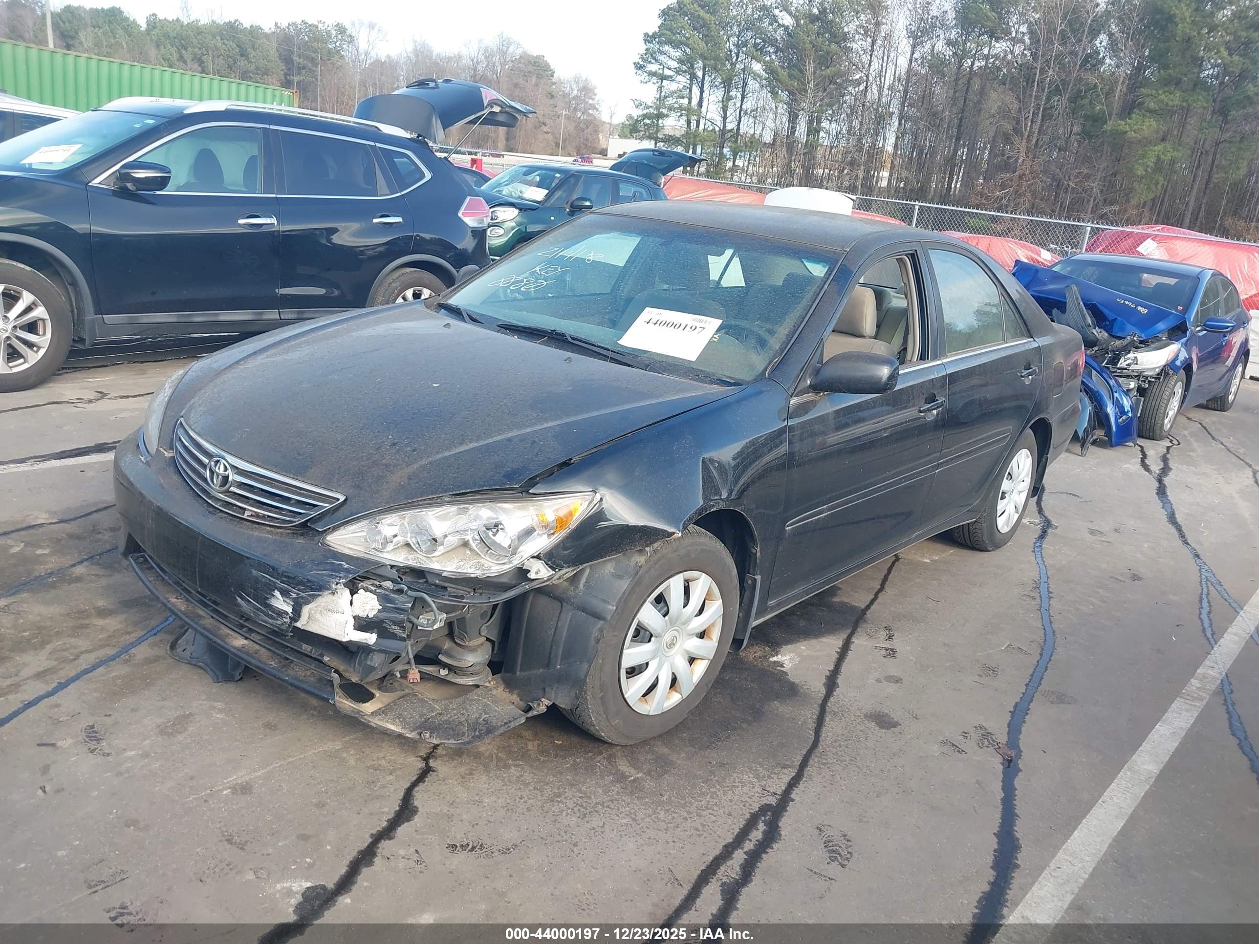 TOYOTA CAMRY image 2