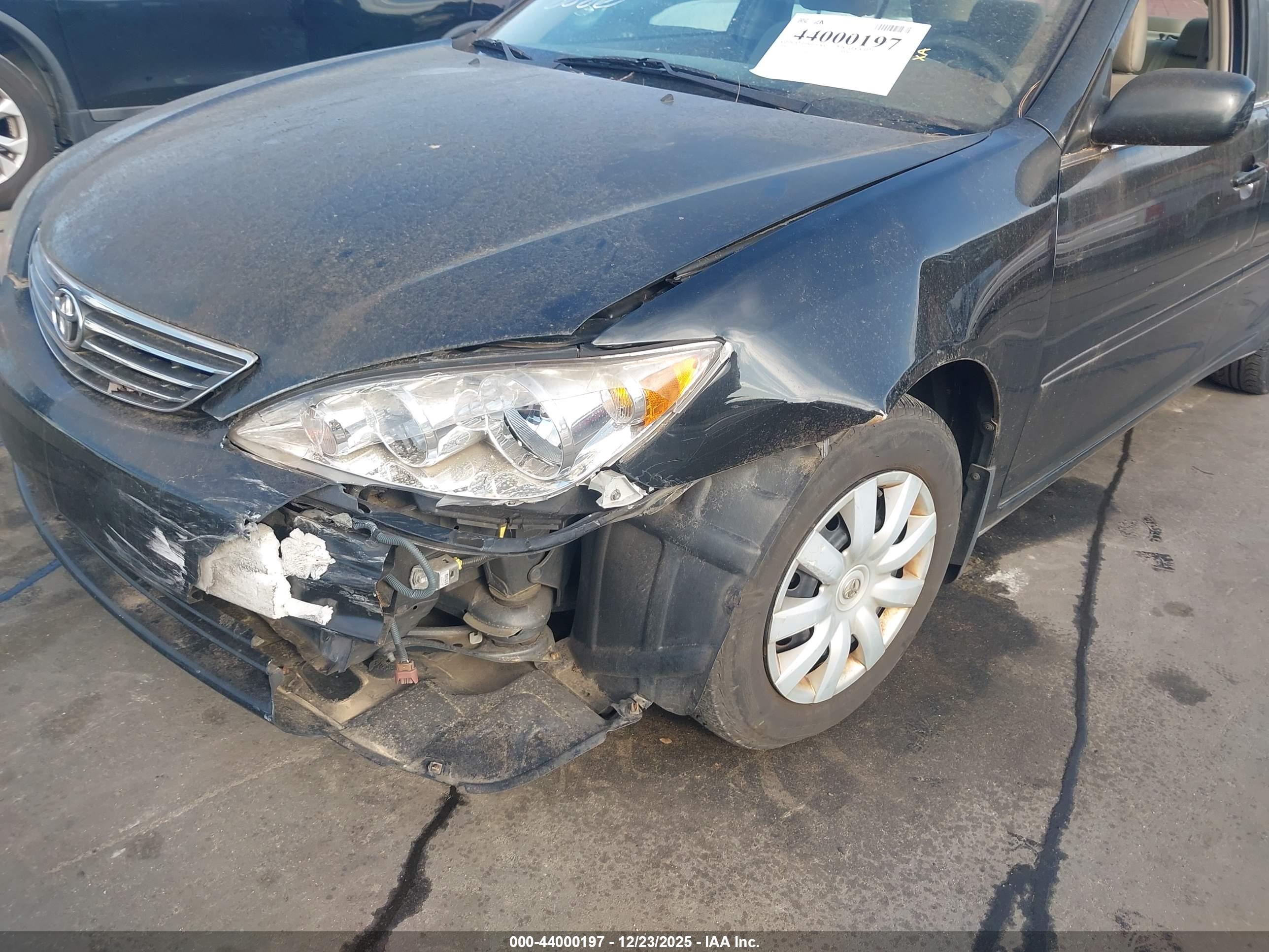 TOYOTA CAMRY image 6