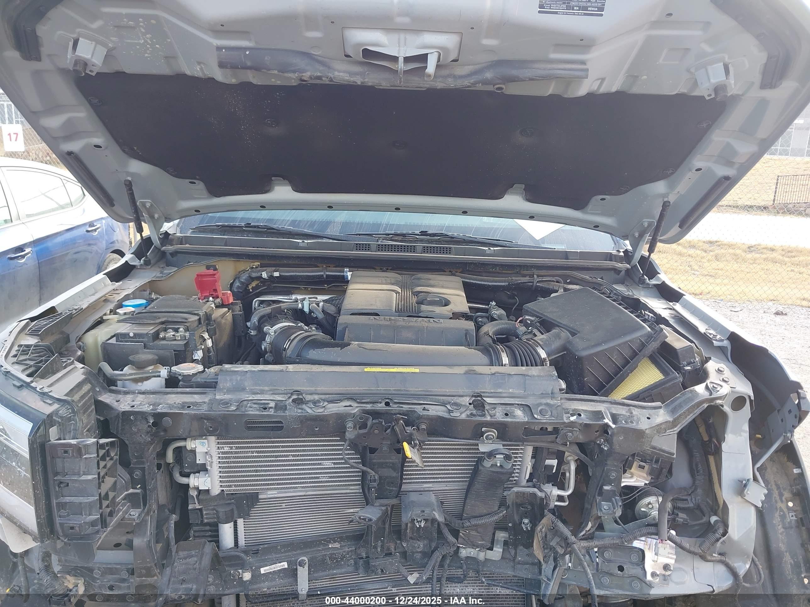 NISSAN FRONTIER image 10