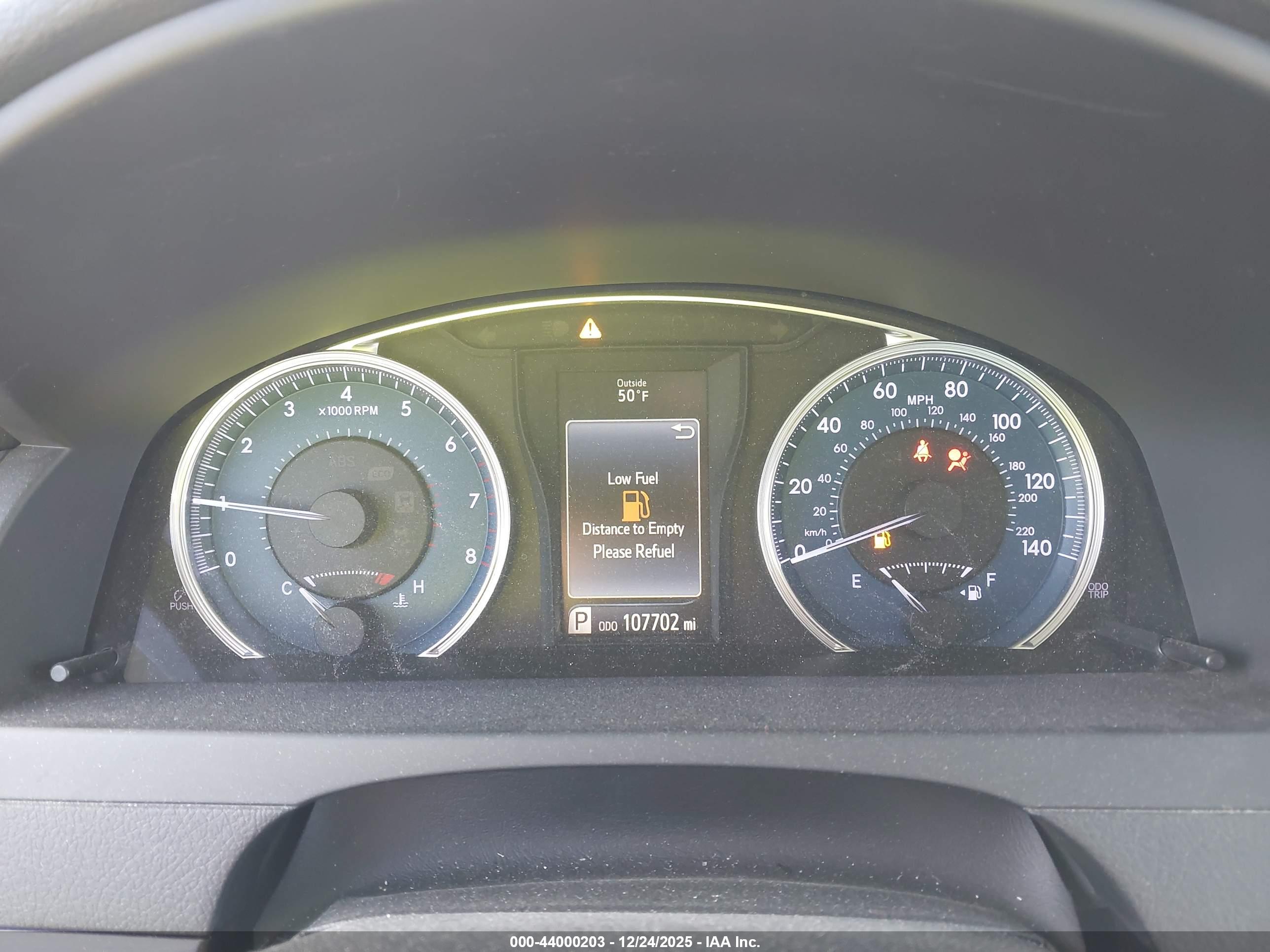 TOYOTA CAMRY image 7