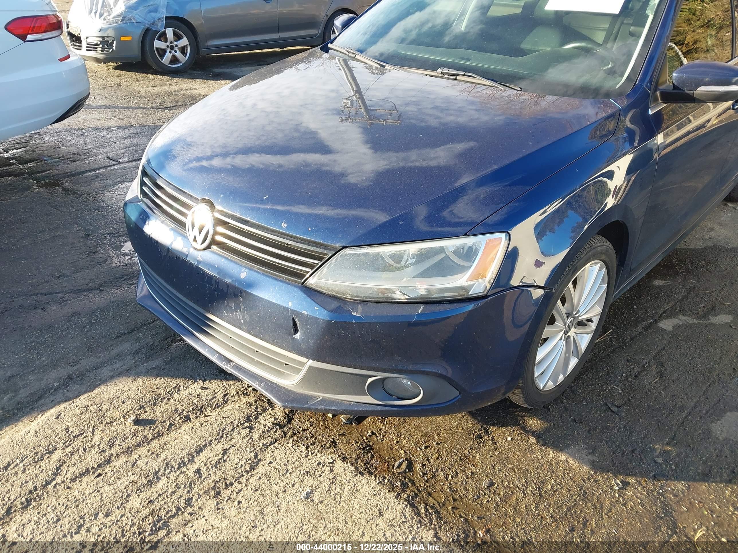 VOLKSWAGEN JETTA image 6