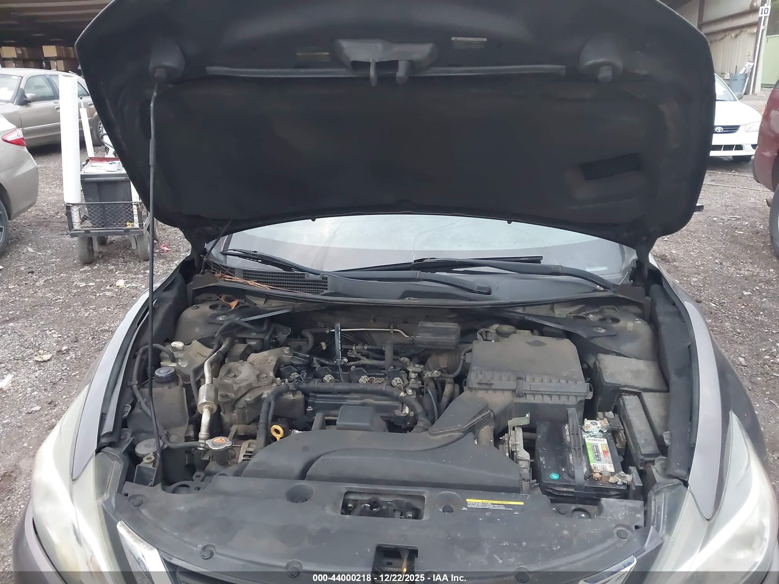 NISSAN ALTIMA image 10