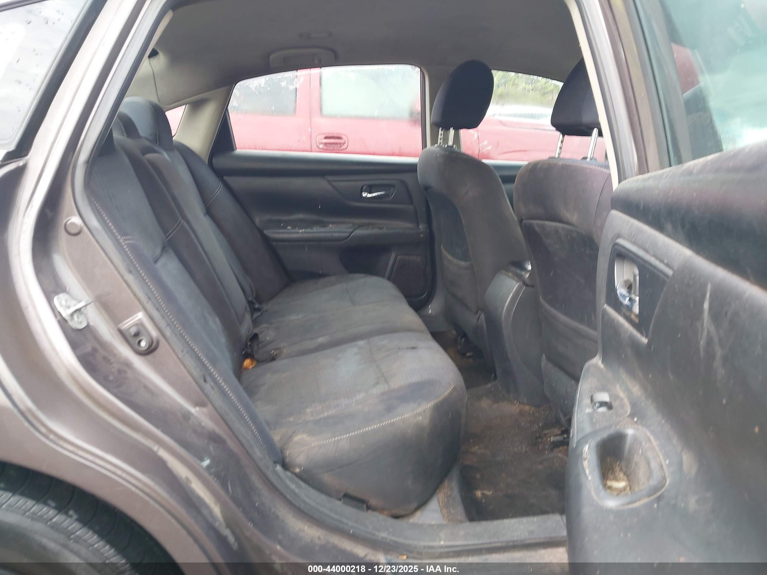 NISSAN ALTIMA image 8