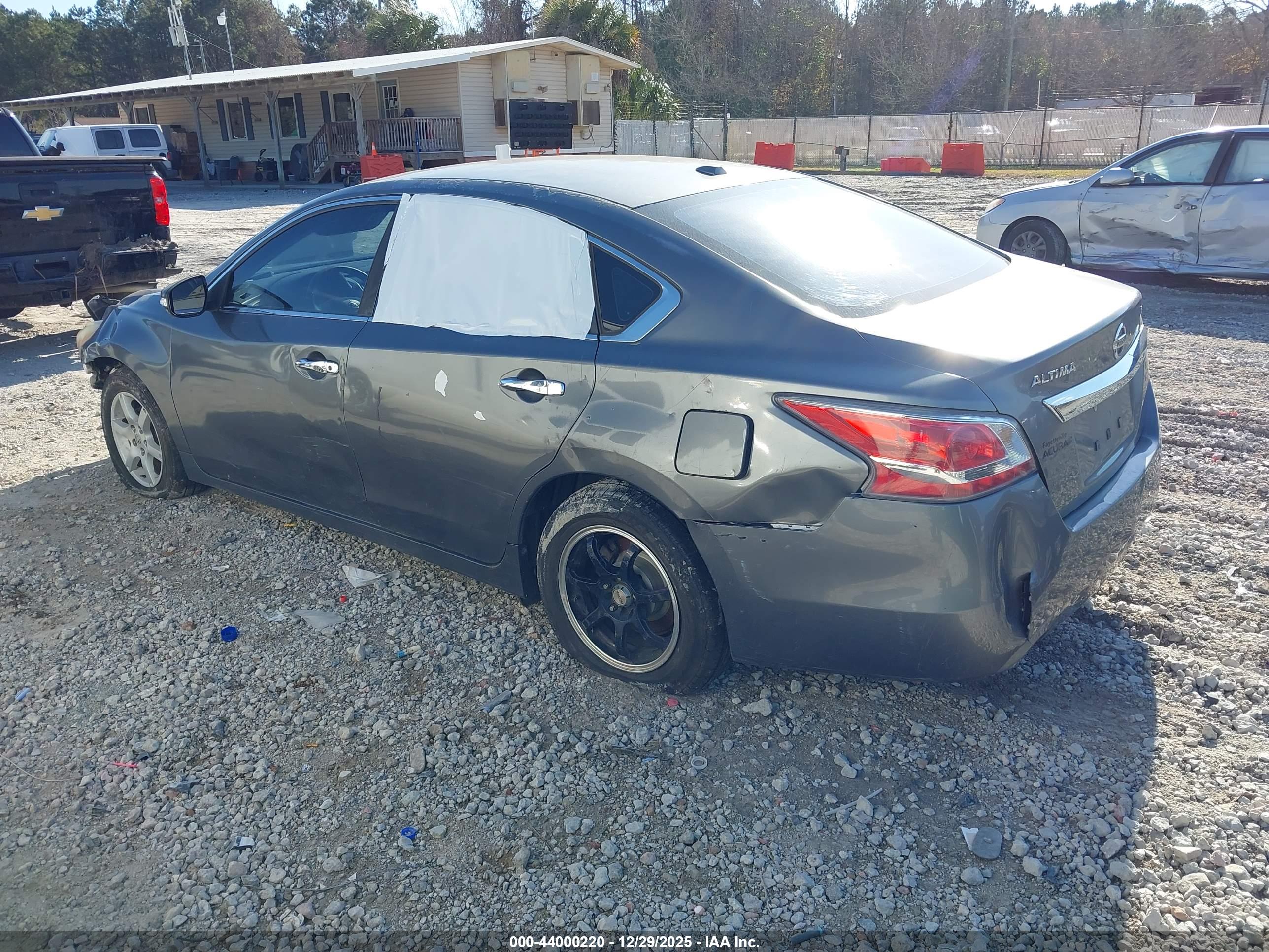 NISSAN ALTIMA image 3