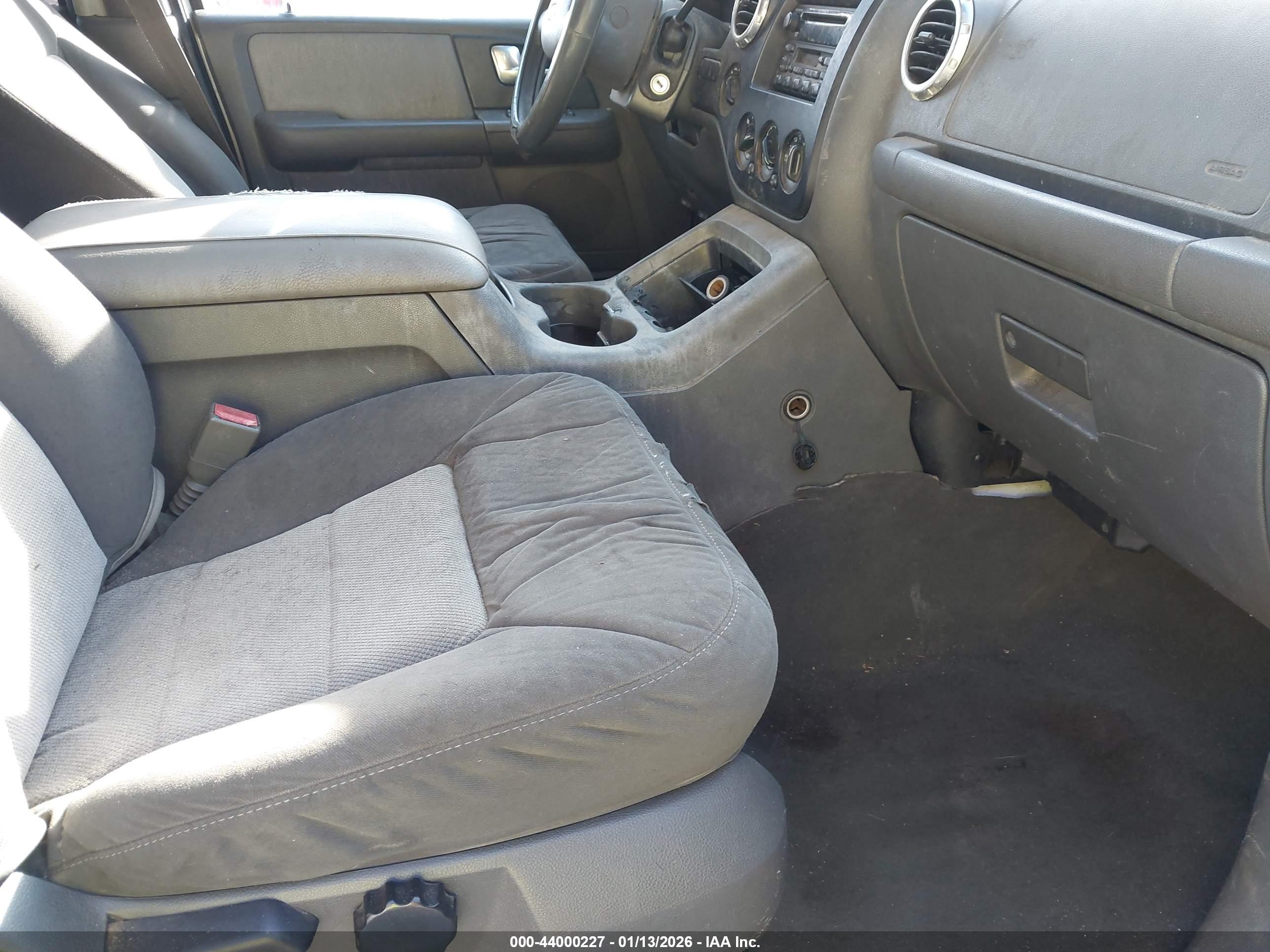 FORD EXPEDITION image 5