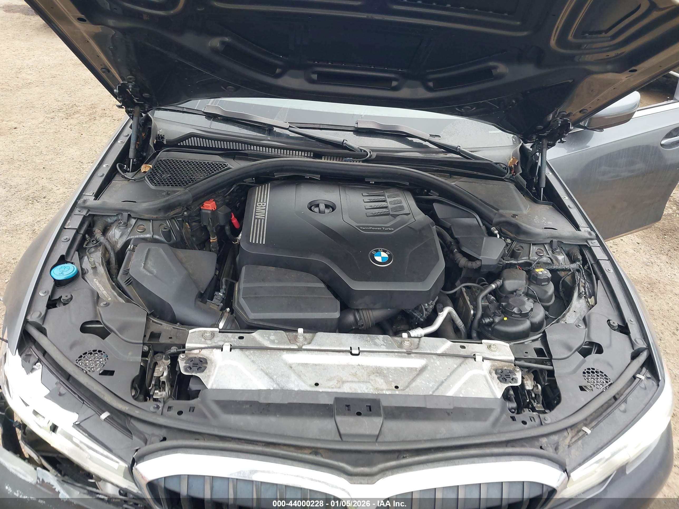 BMW 330I image 10
