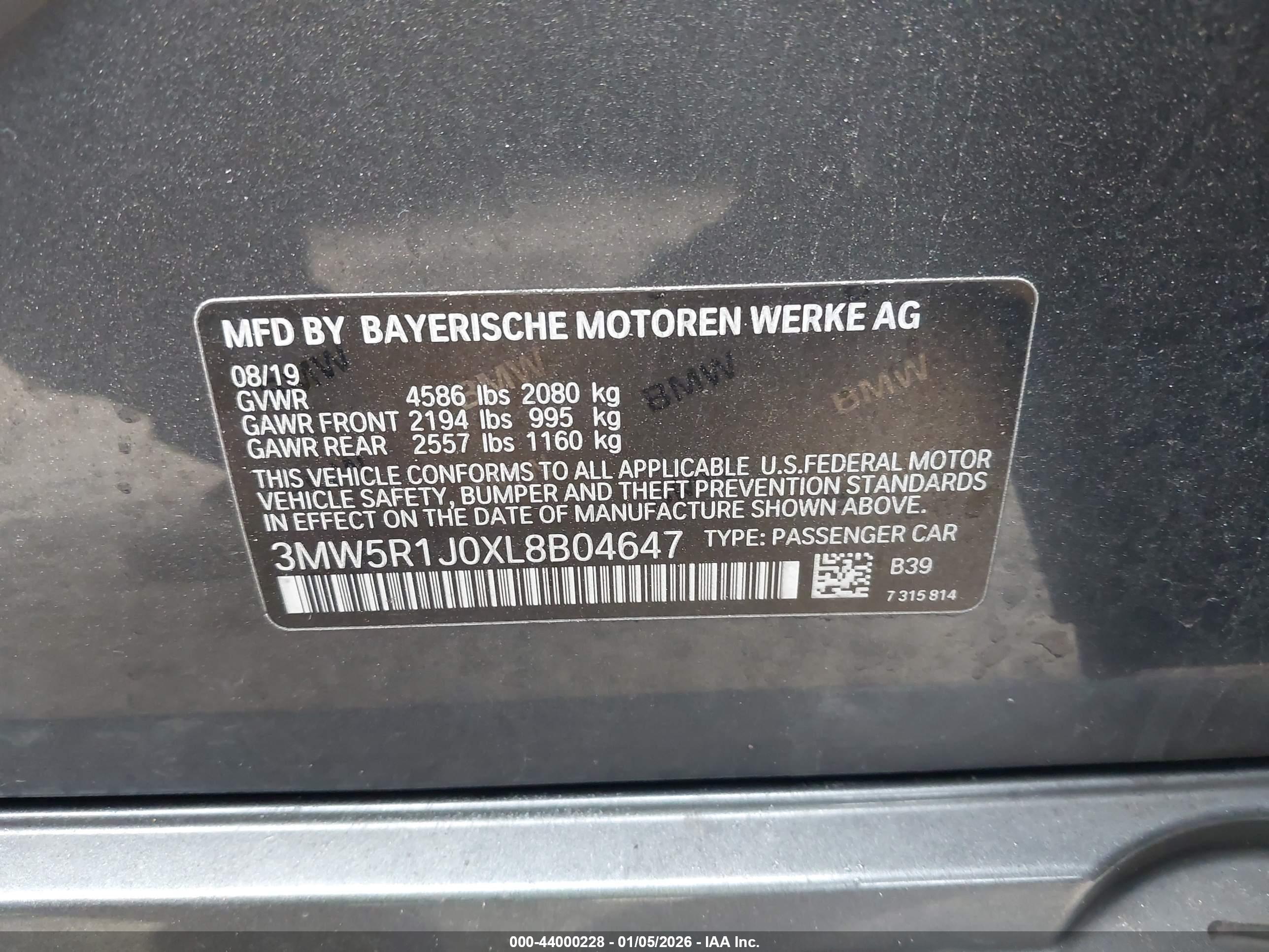 BMW 330I image 9