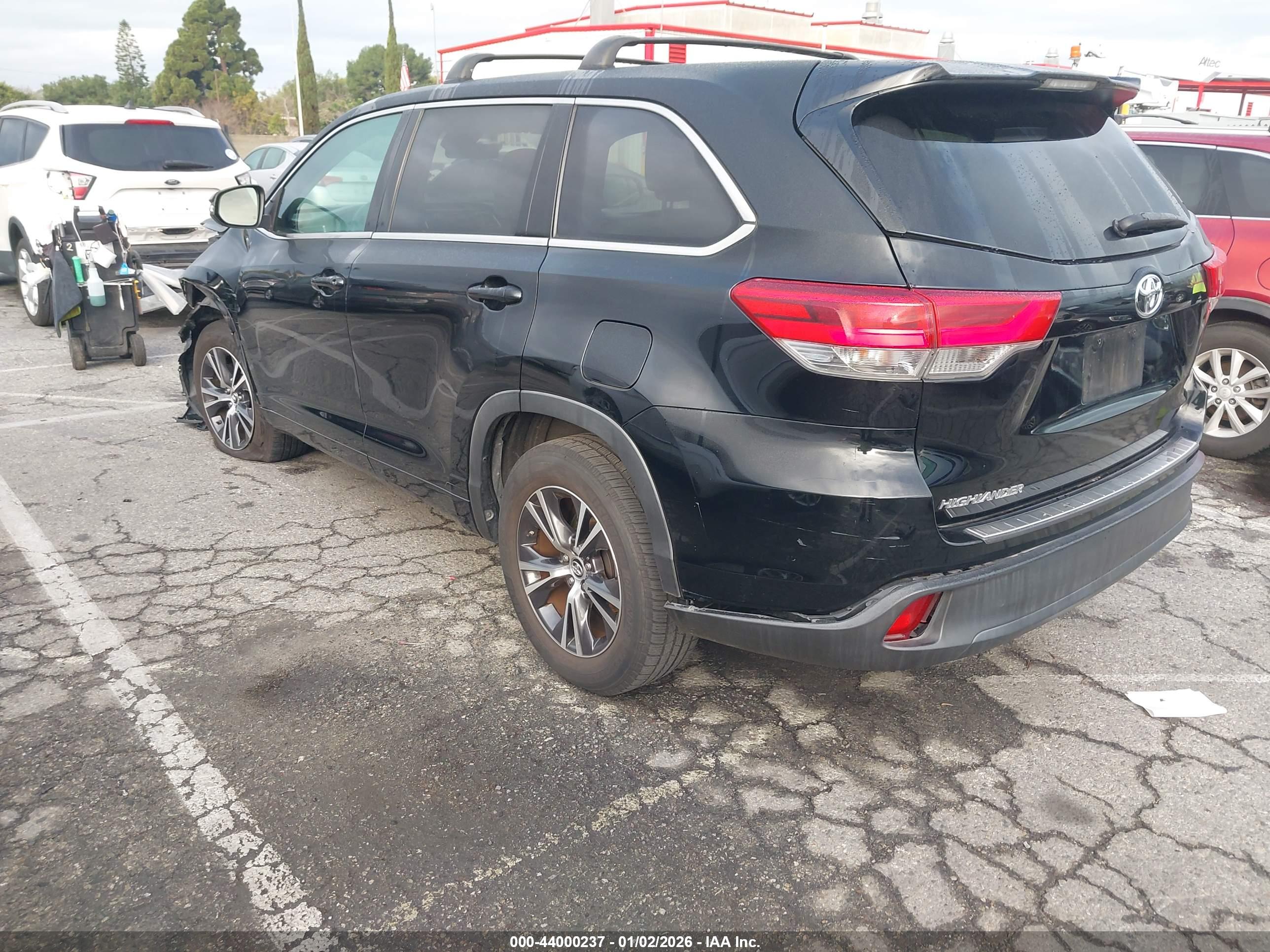 TOYOTA HIGHLANDER image 3