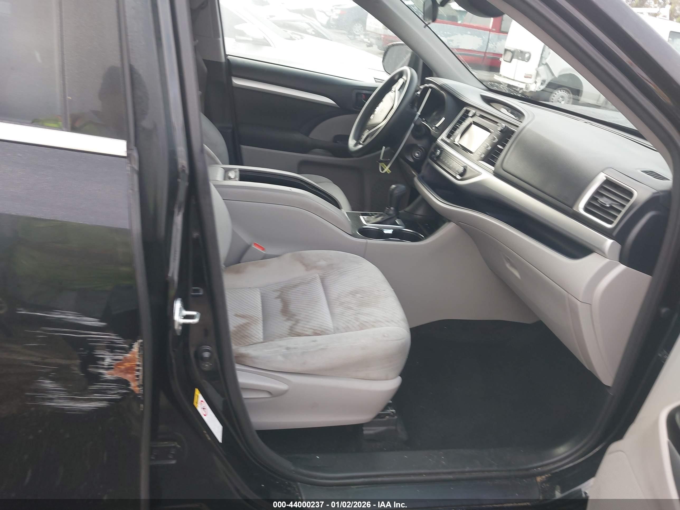TOYOTA HIGHLANDER image 5