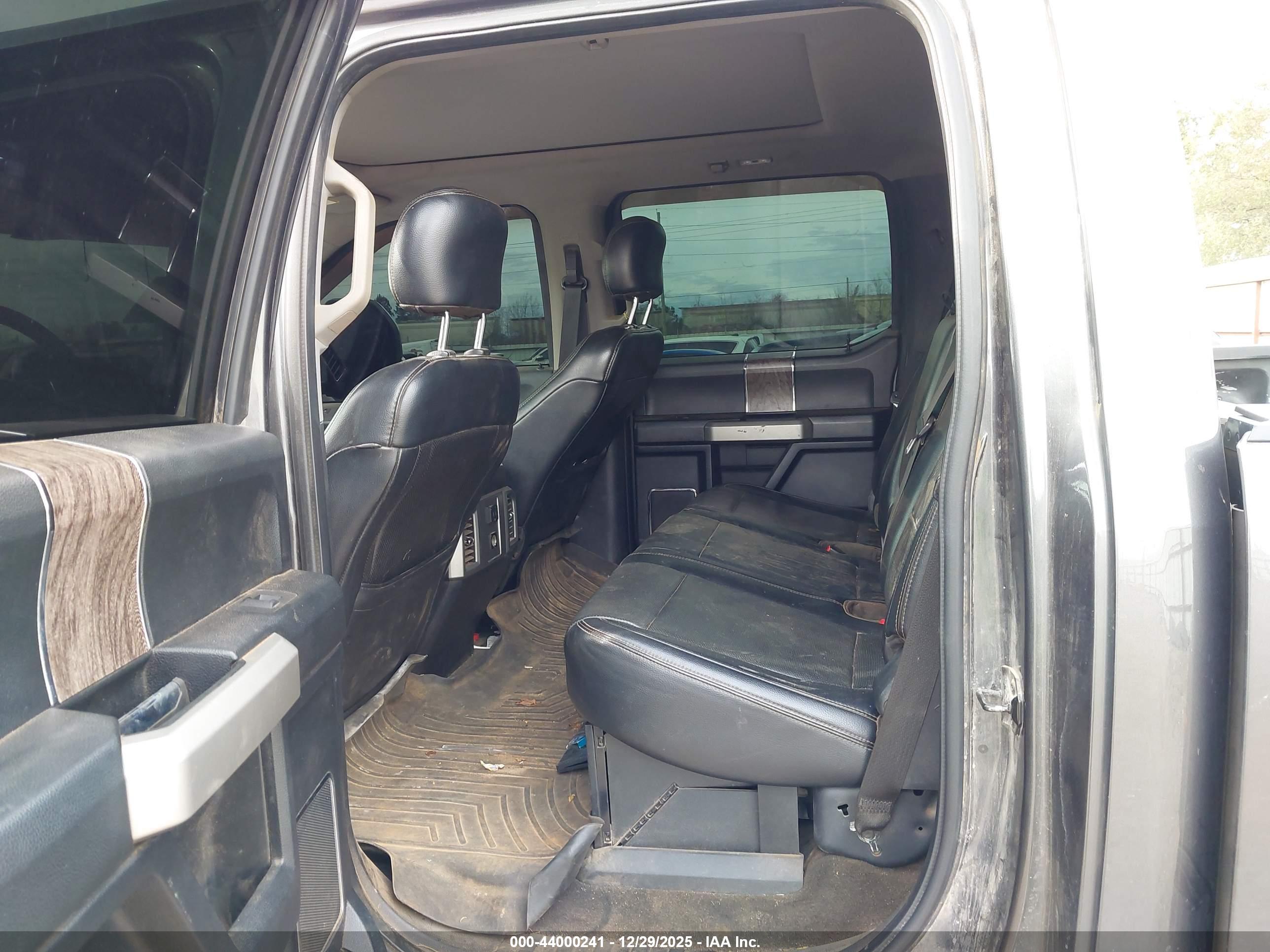 FORD F-350 image 7
