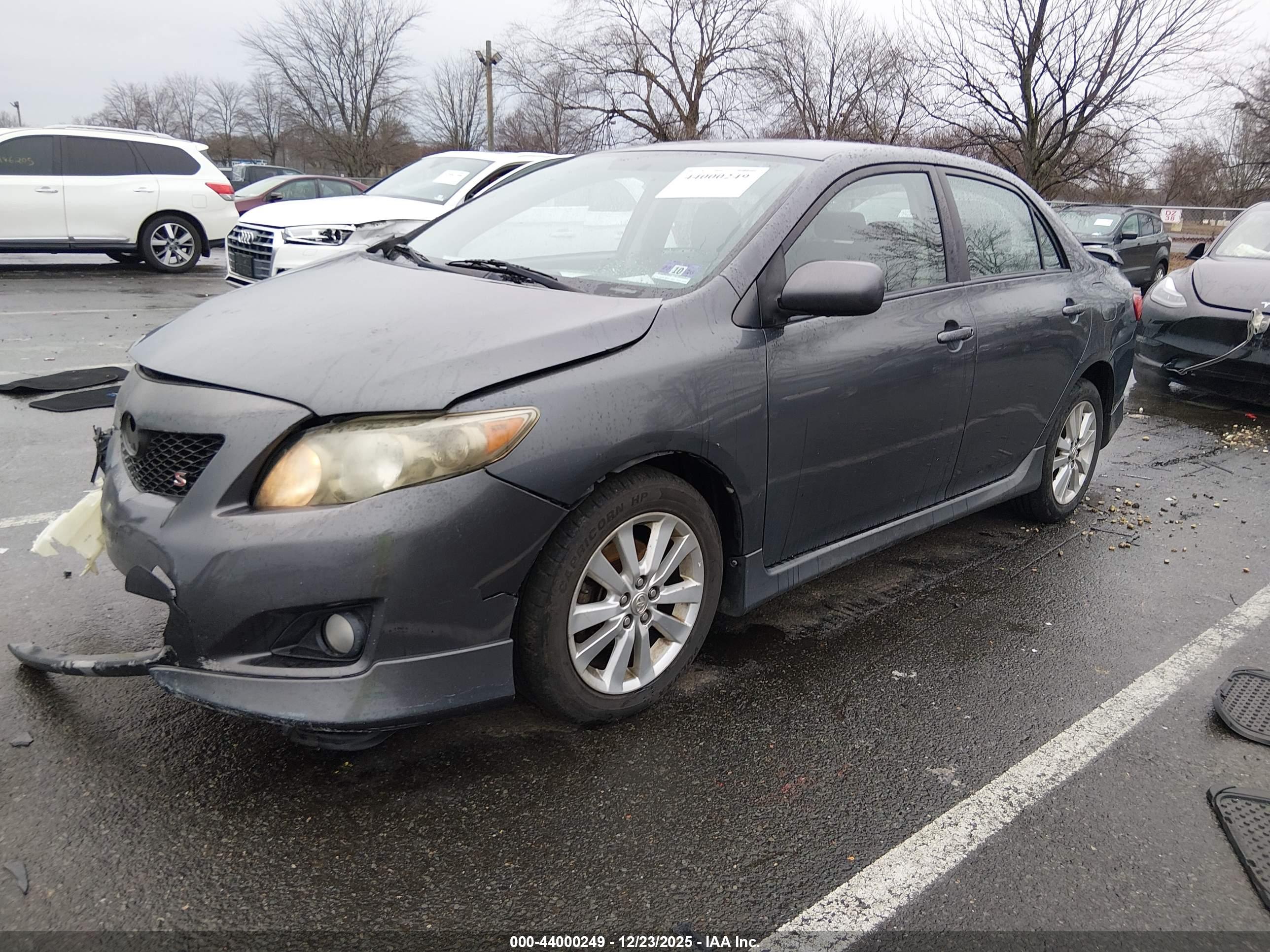 TOYOTA COROLLA image 2