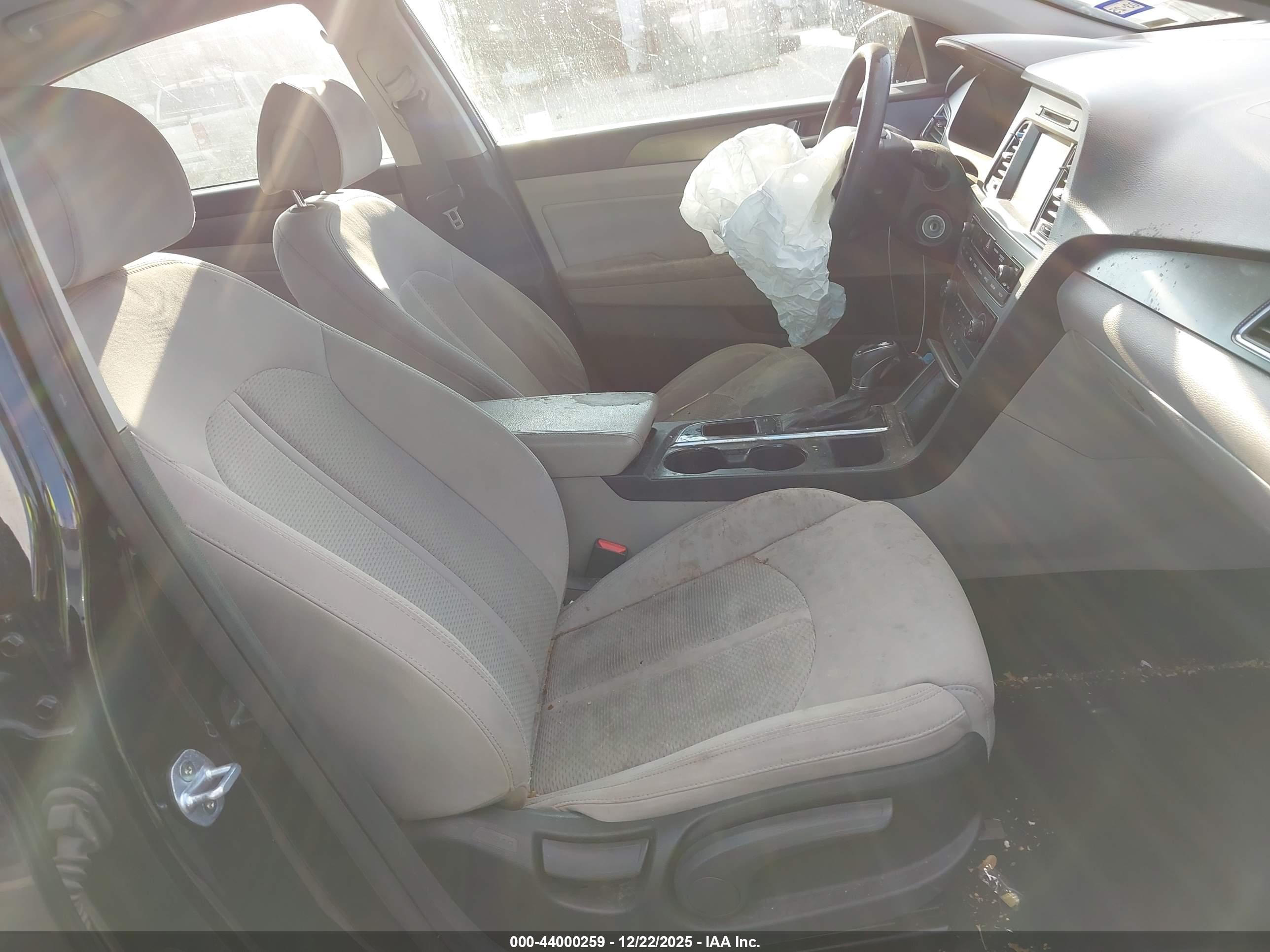 HYUNDAI SONATA image 5