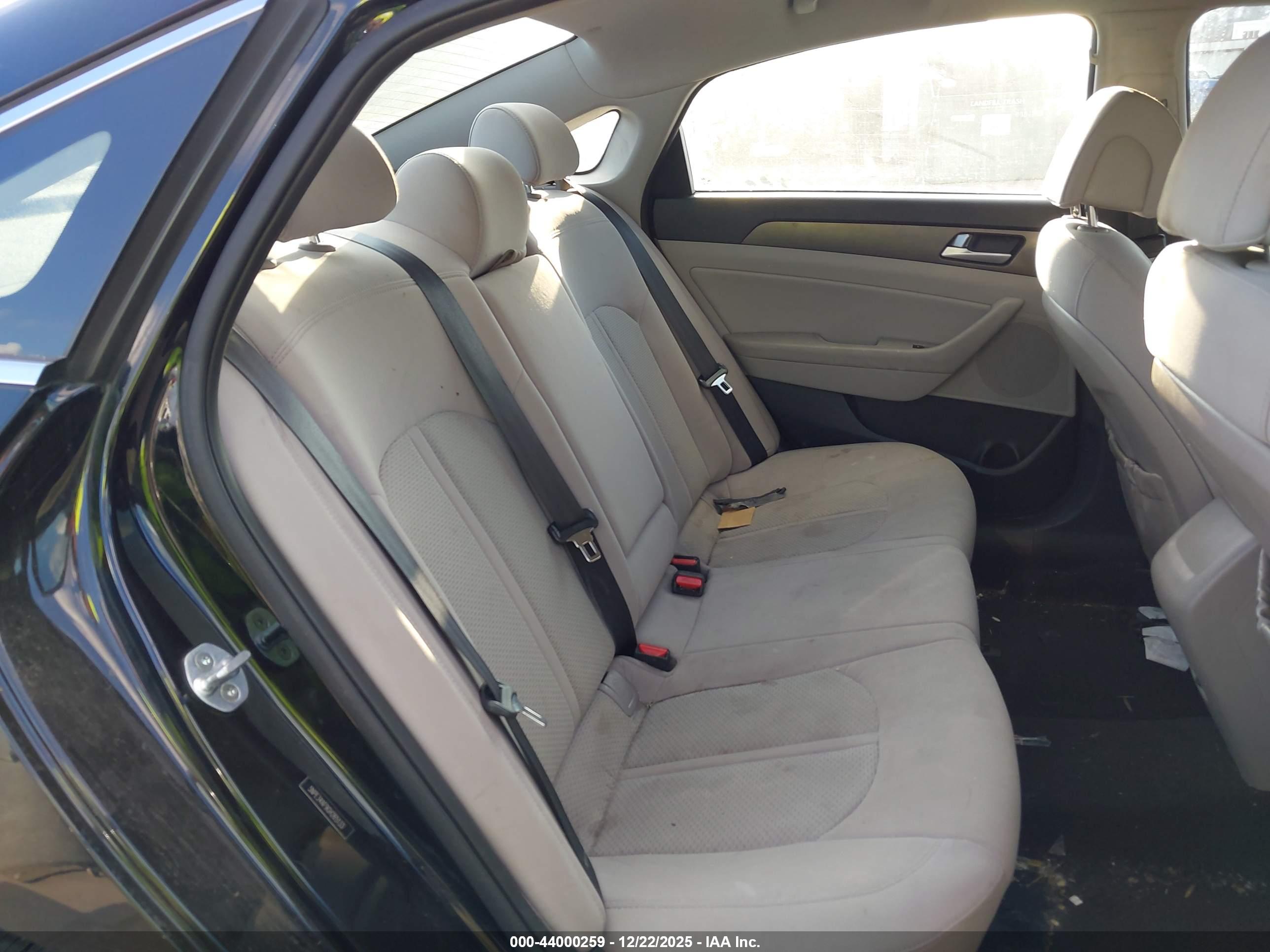 HYUNDAI SONATA image 8