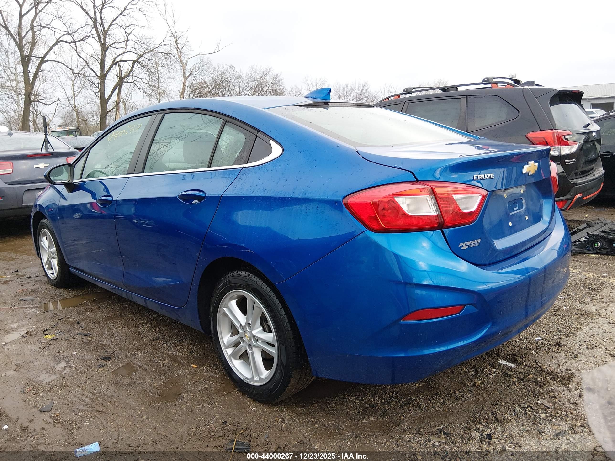 CHEVROLET CRUZE image 3