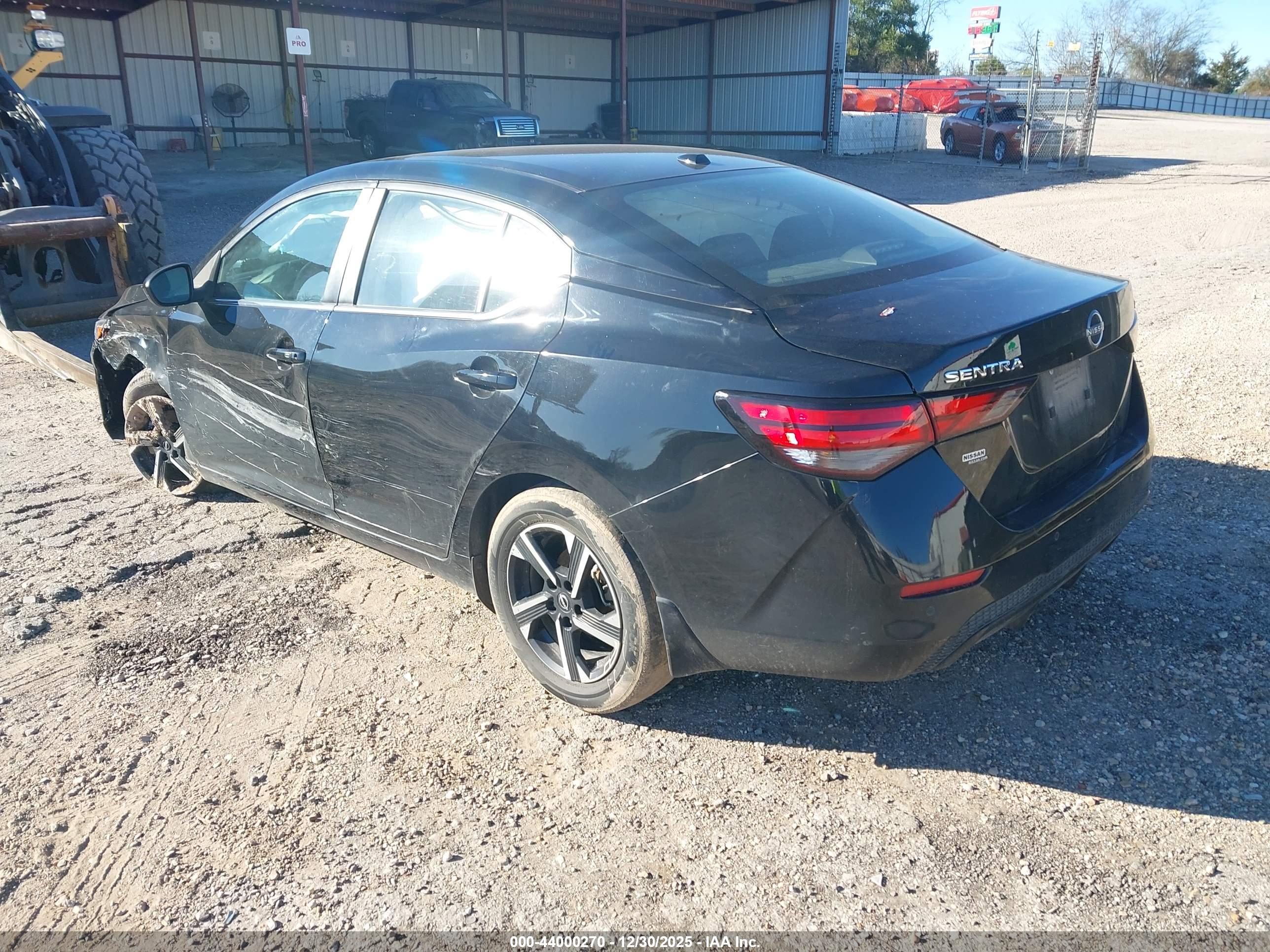 NISSAN SENTRA image 3