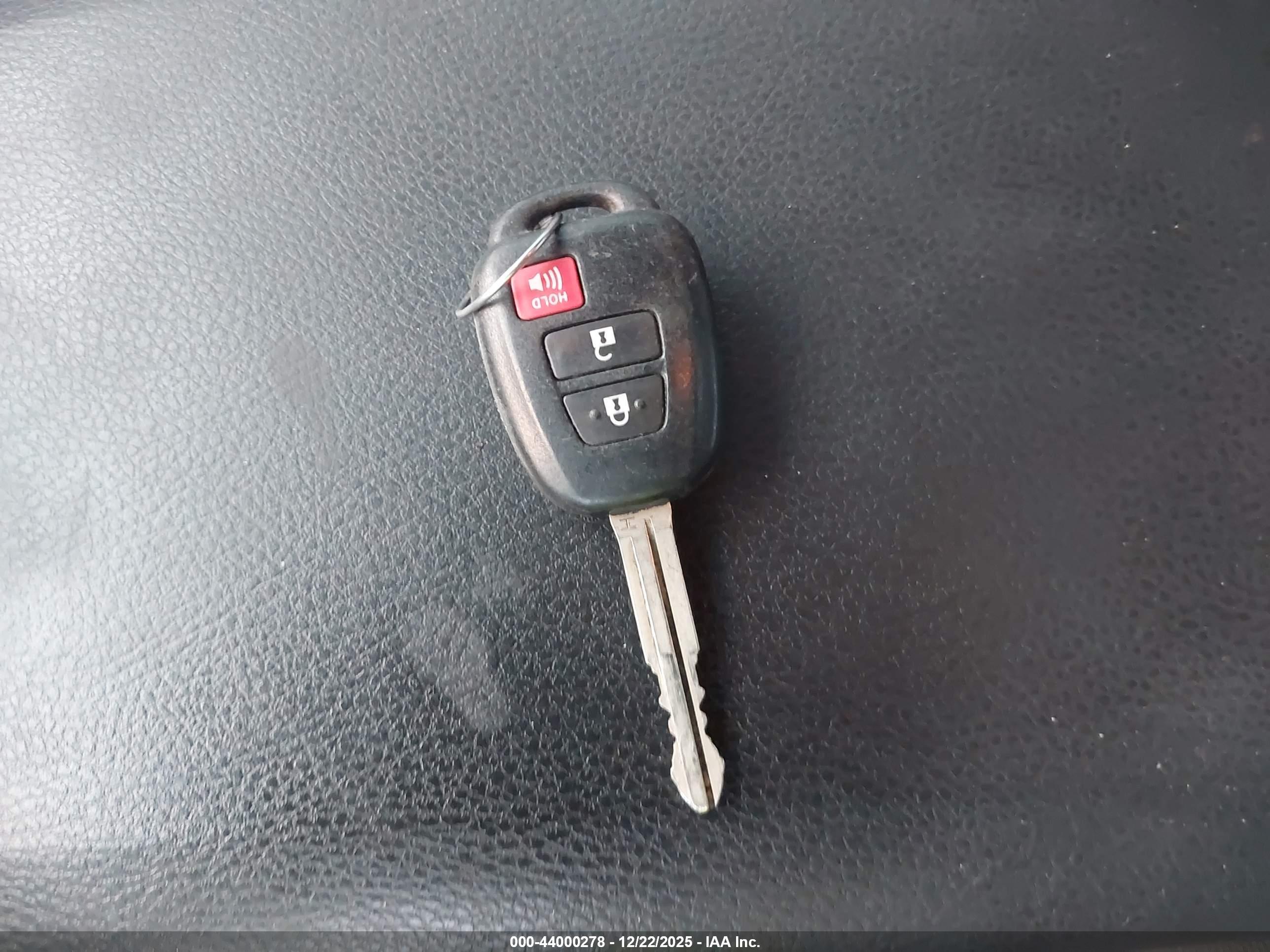 TOYOTA TACOMA image 11