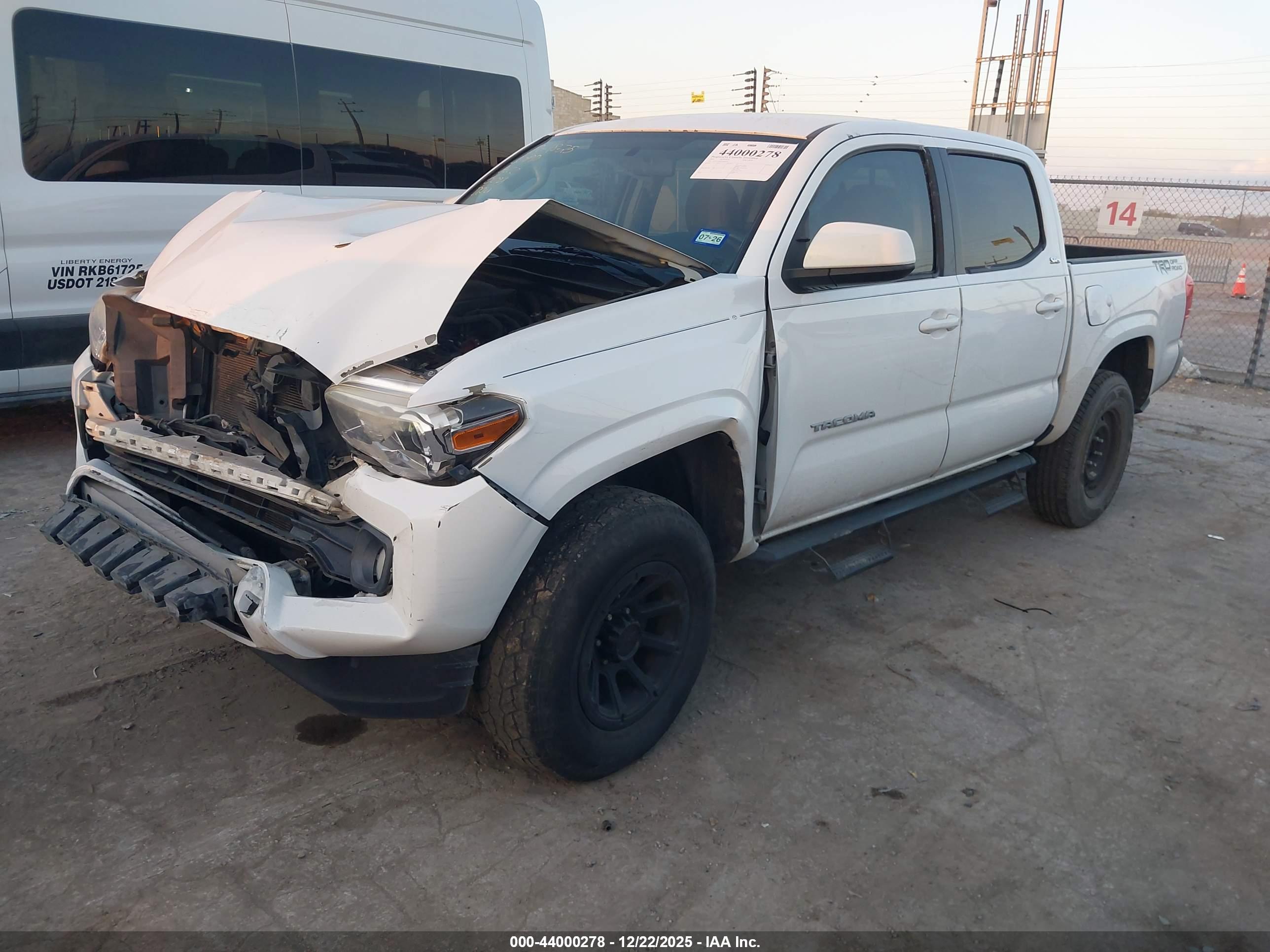 TOYOTA TACOMA image 2