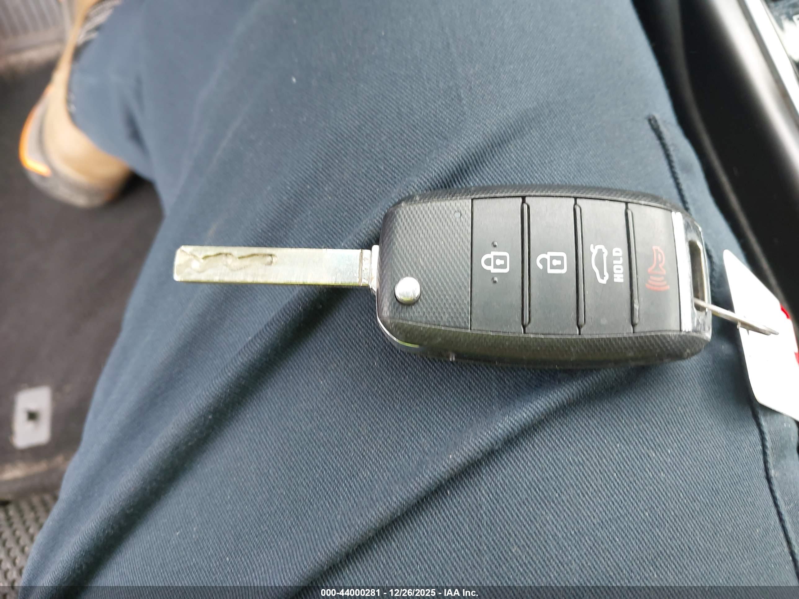 KIA OPTIMA image 11