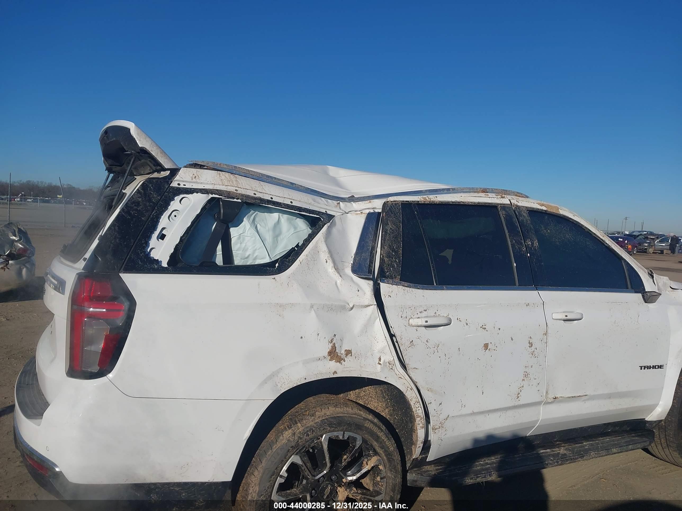 CHEVROLET TAHOE image 6