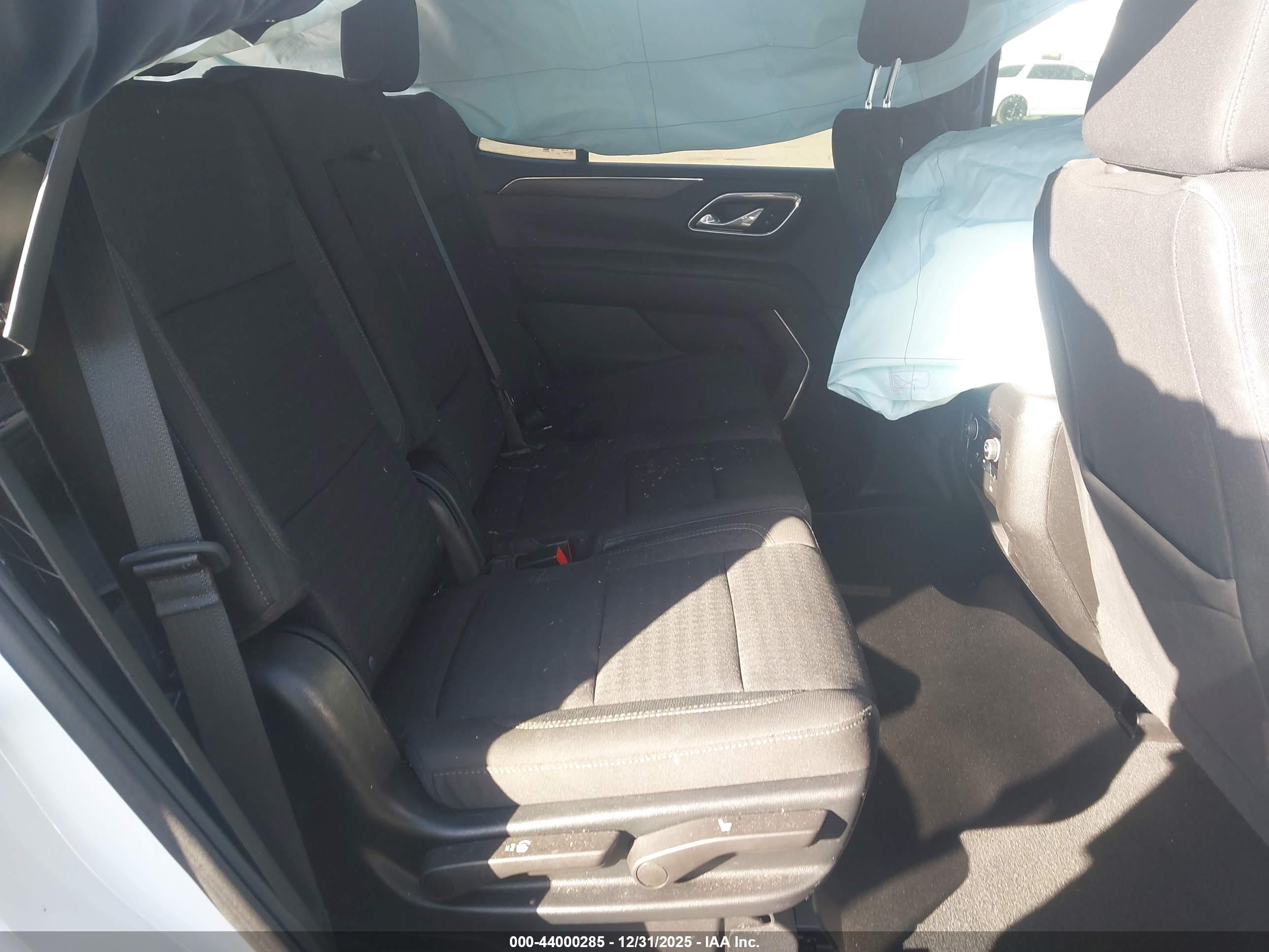 CHEVROLET TAHOE image 8