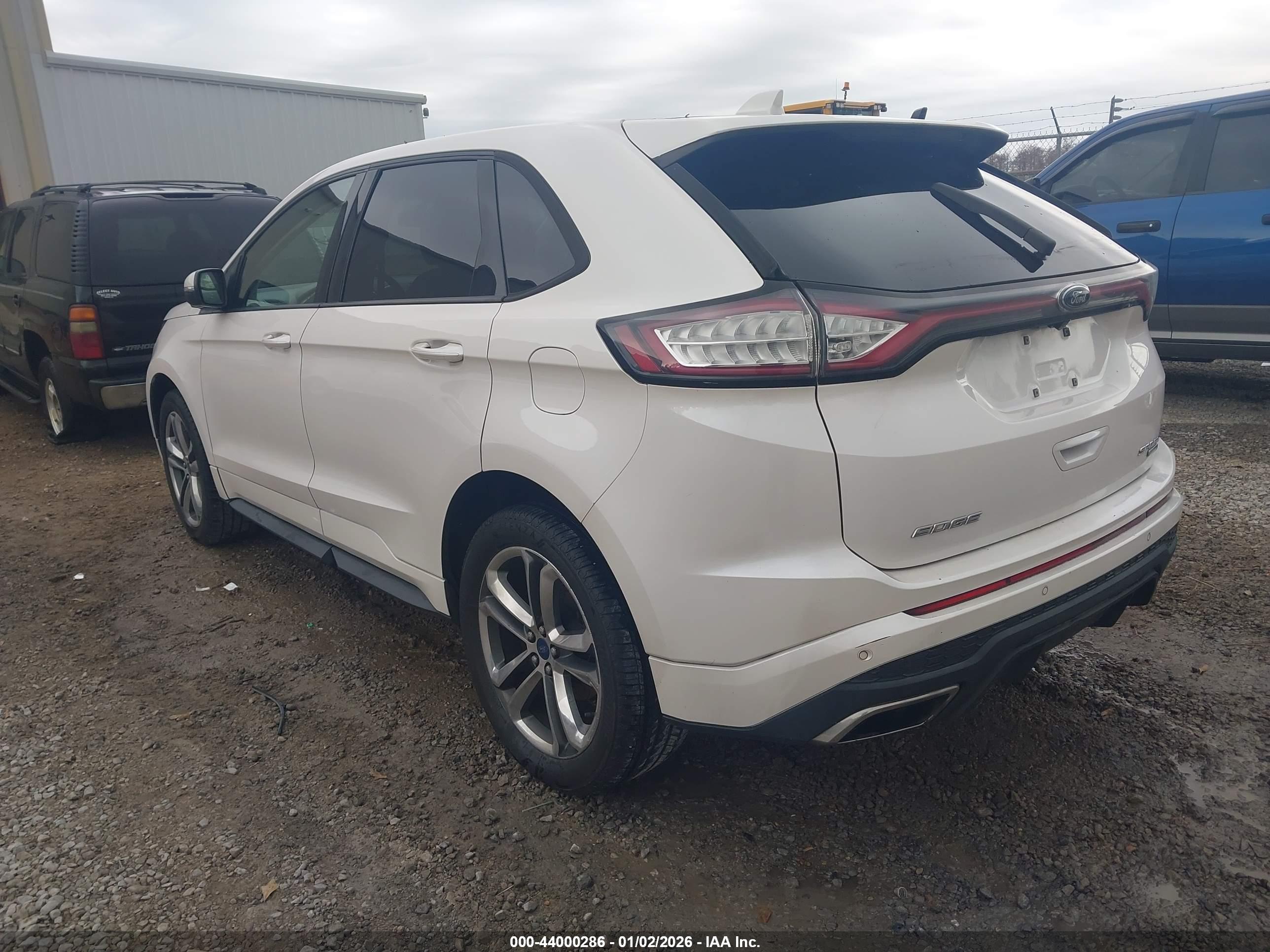 FORD EDGE image 3