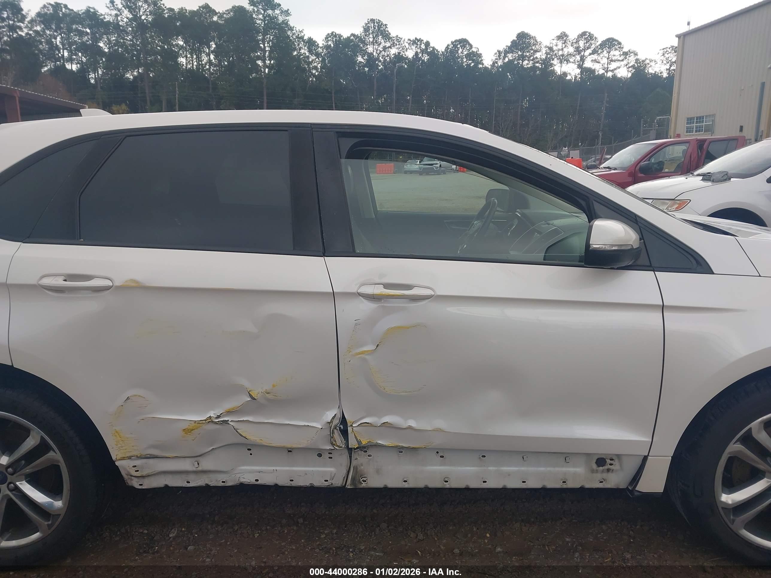 FORD EDGE image 6