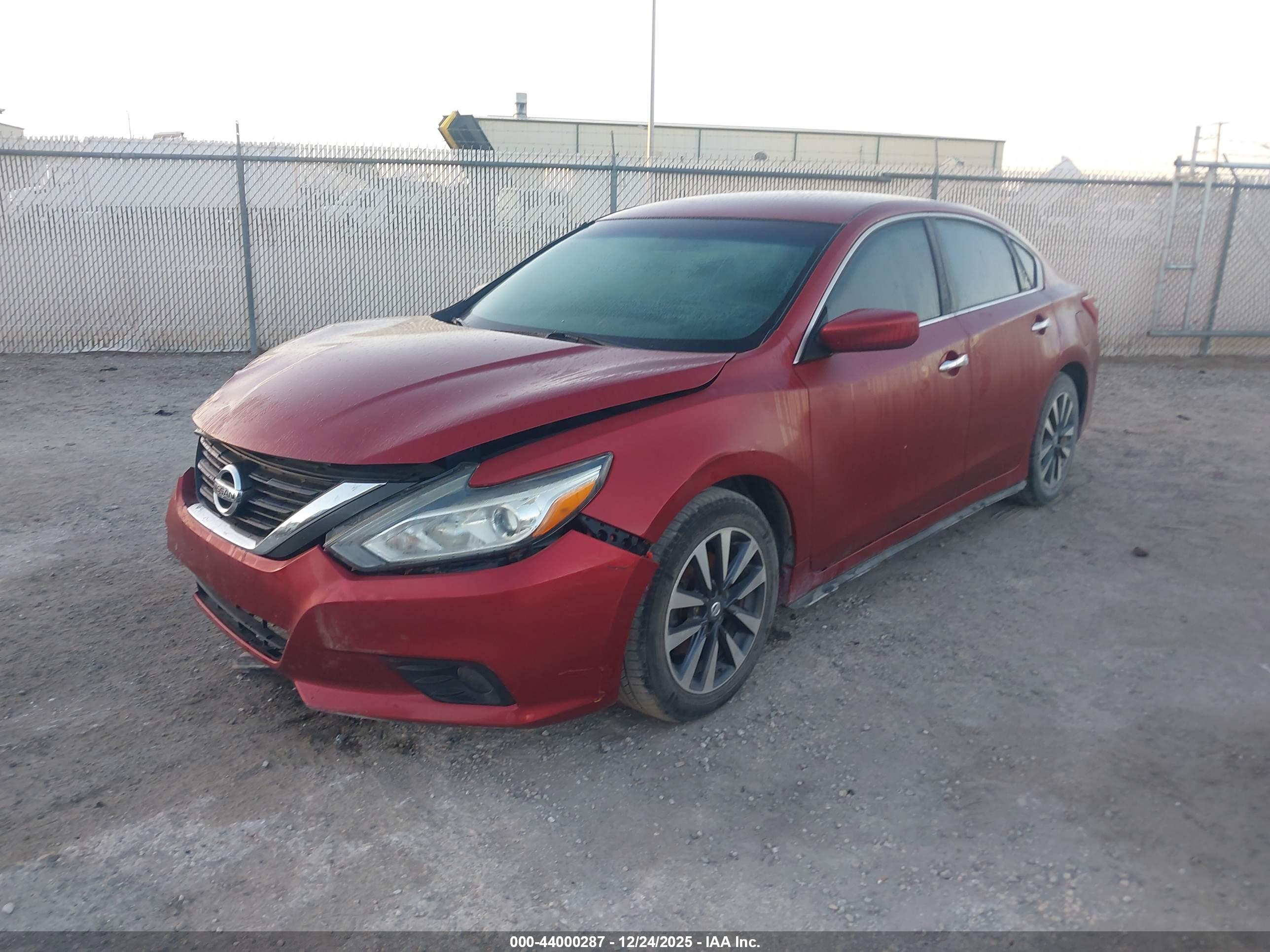NISSAN ALTIMA image 2