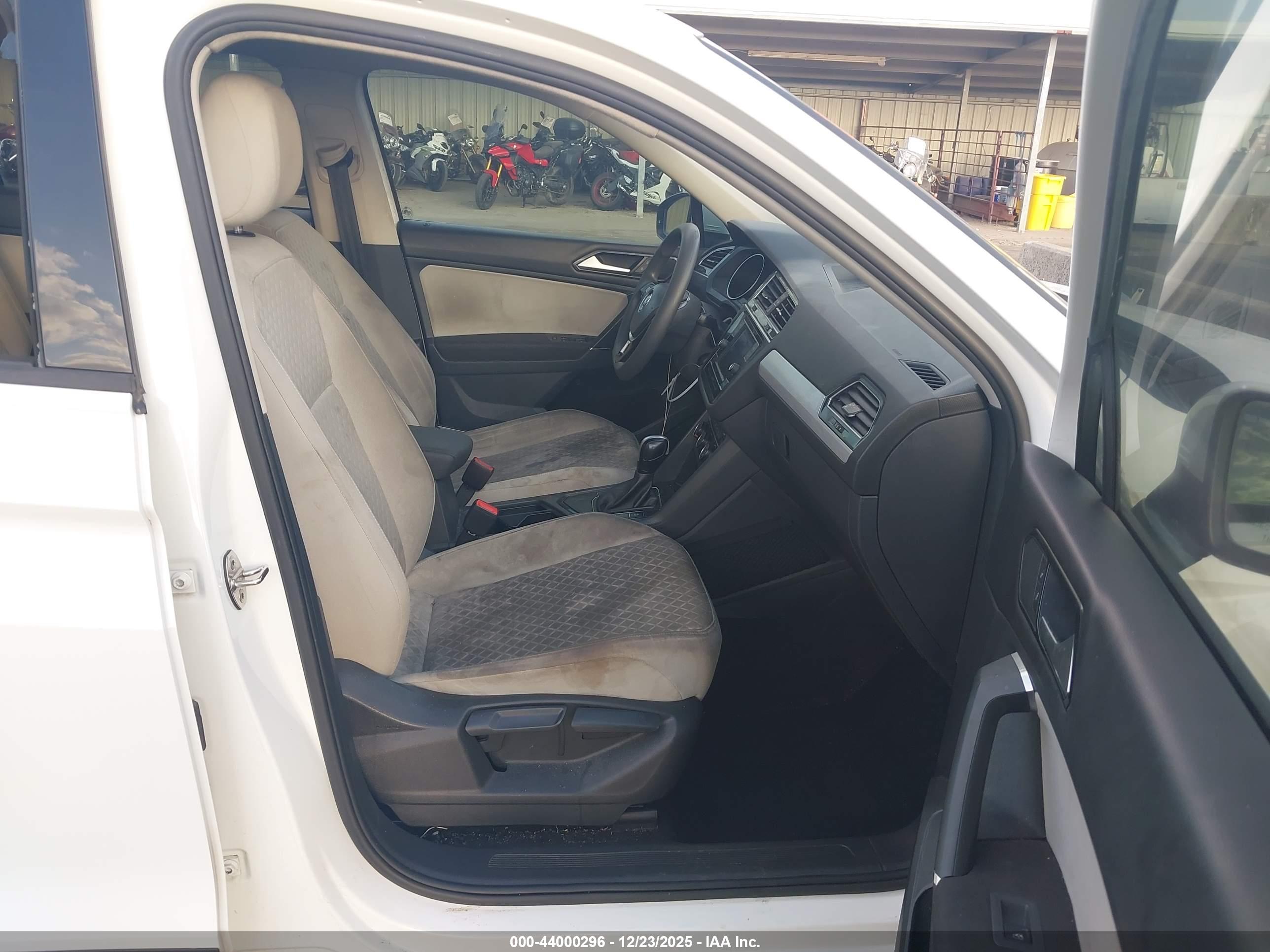 VOLKSWAGEN TIGUAN image 5