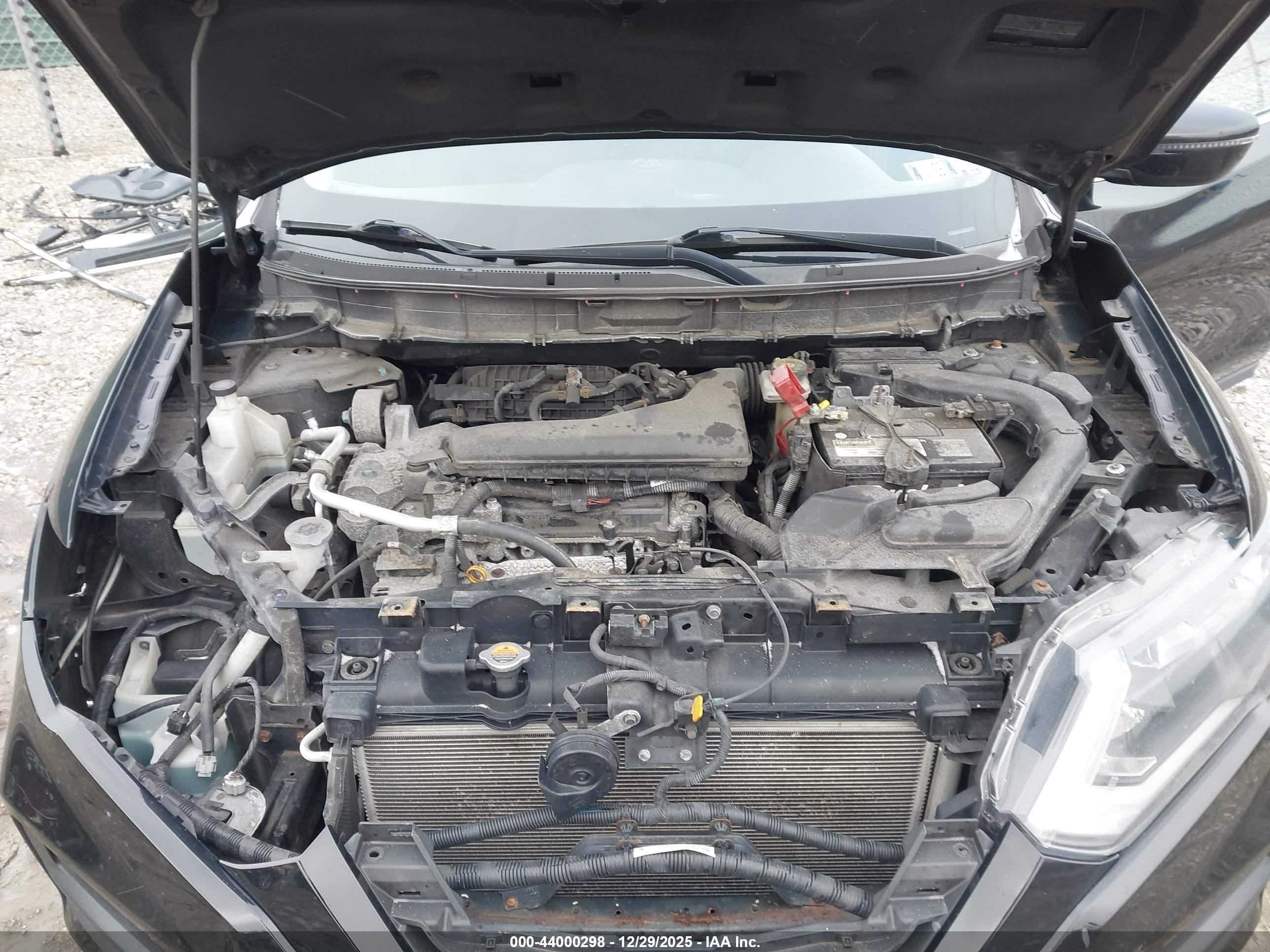 NISSAN ROGUE image 10