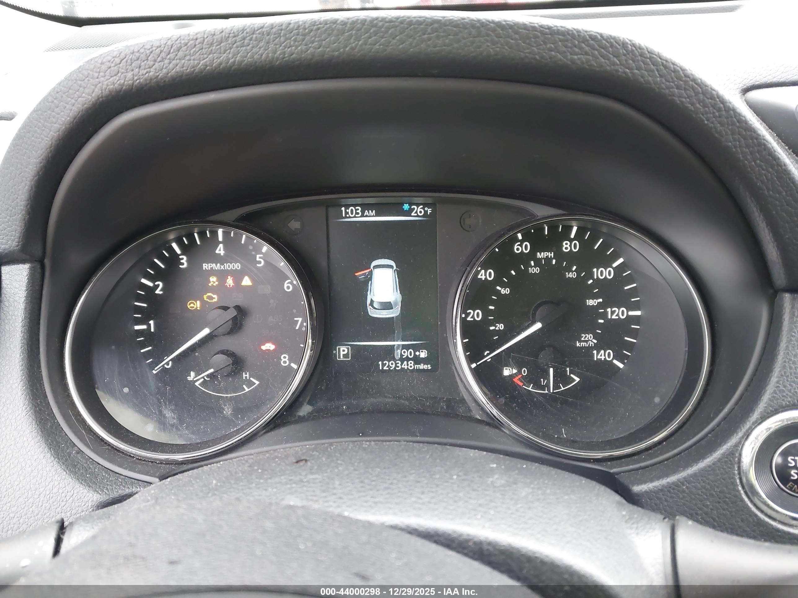 NISSAN ROGUE image 7