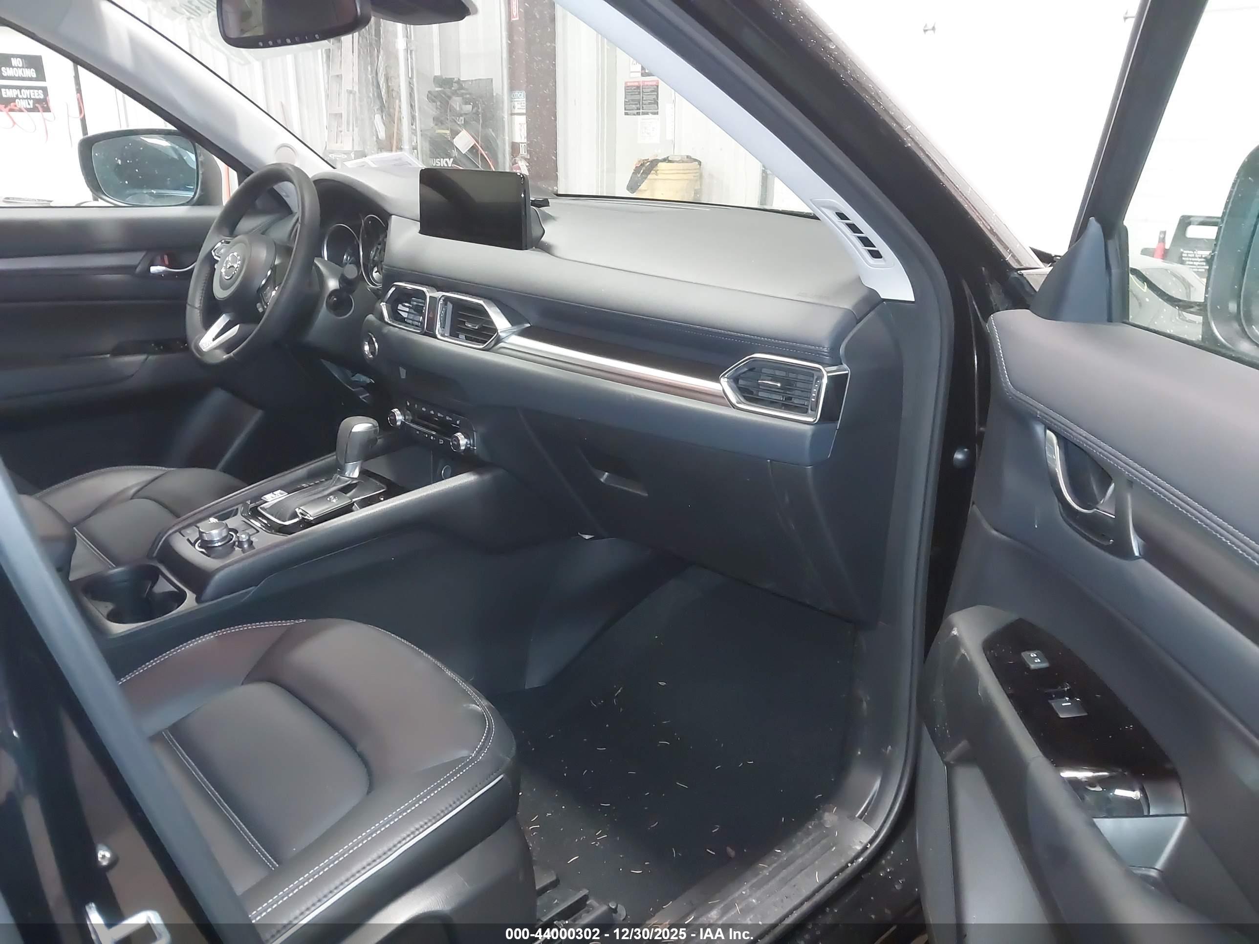 MAZDA CX-5 image 5
