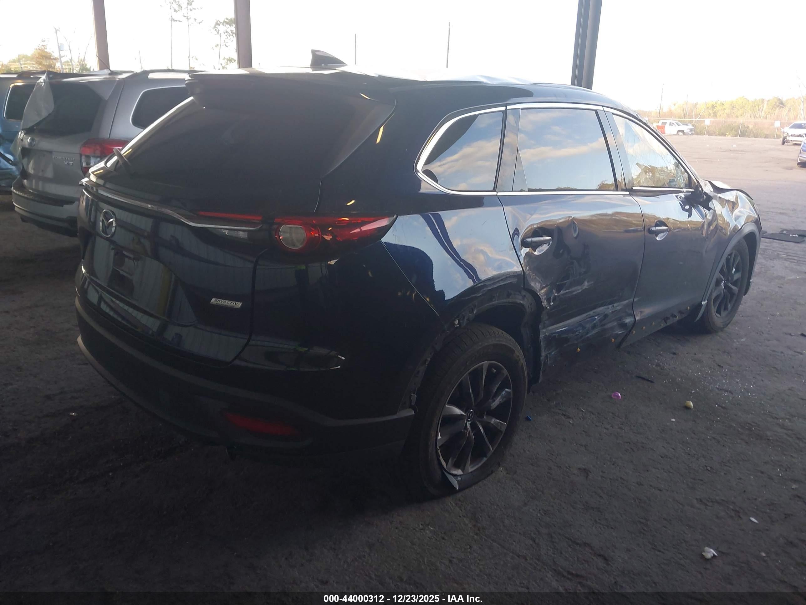 MAZDA CX-9 image 4