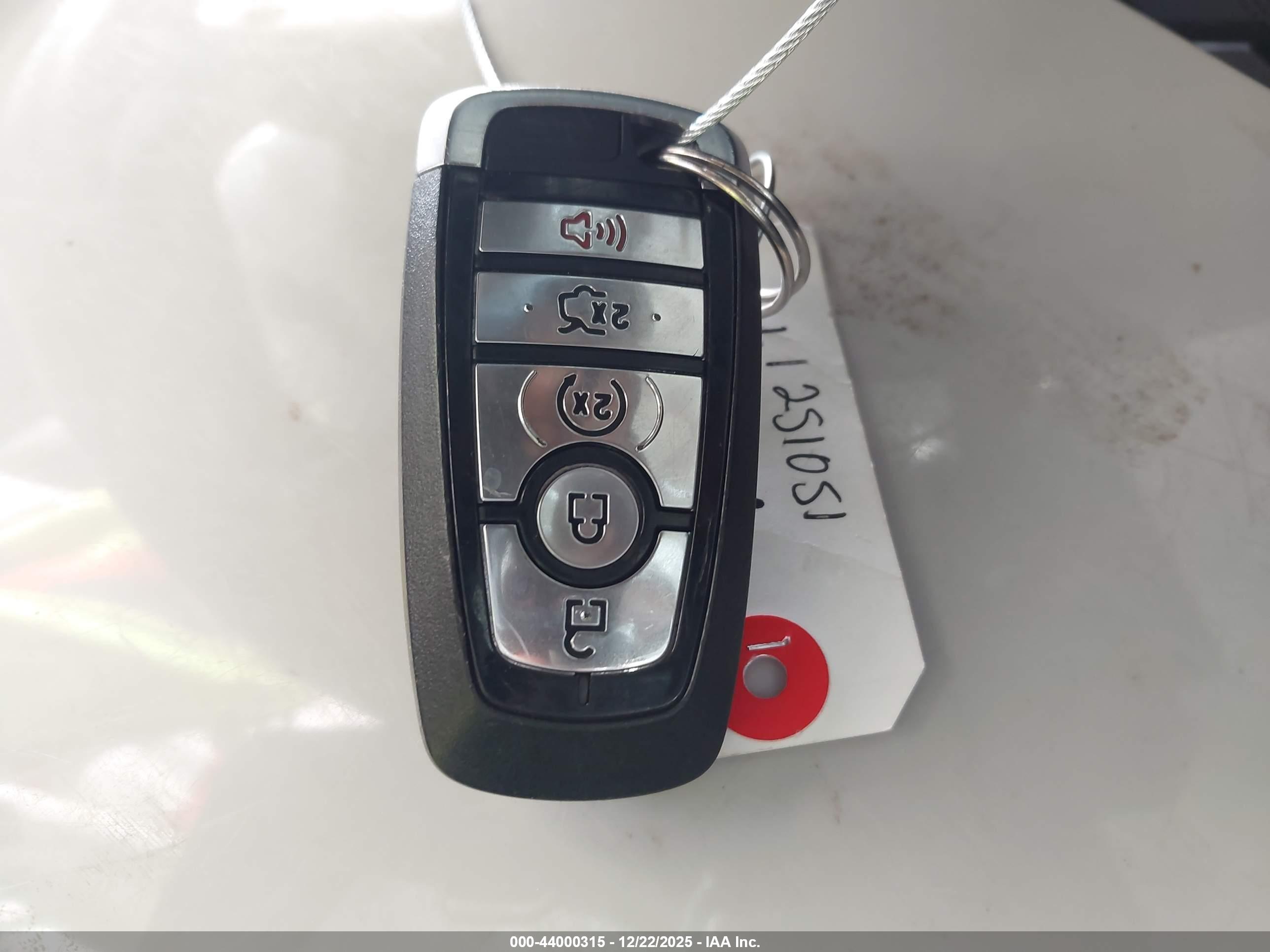 FORD MUSTANG image 11