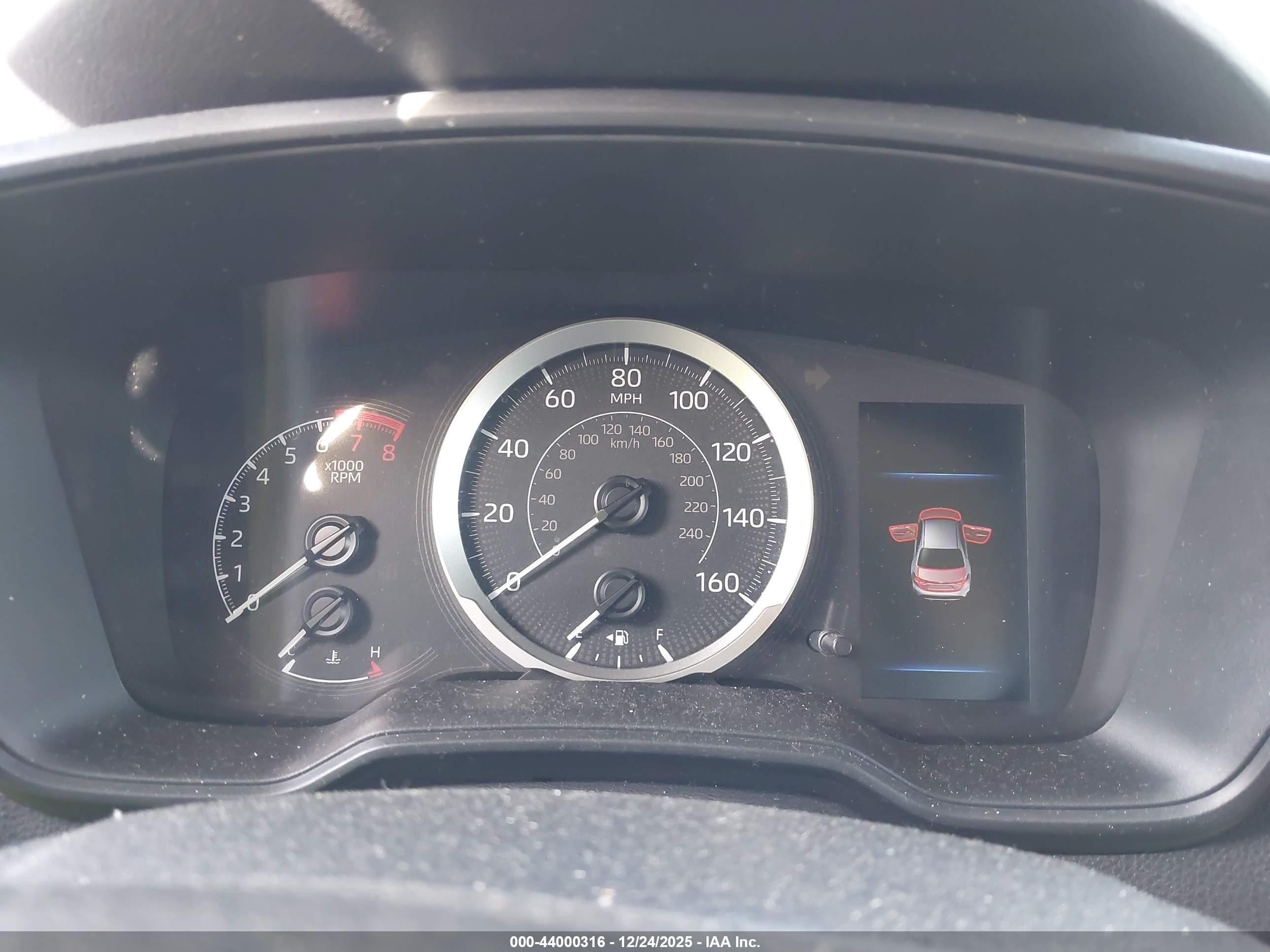 TOYOTA COROLLA image 7