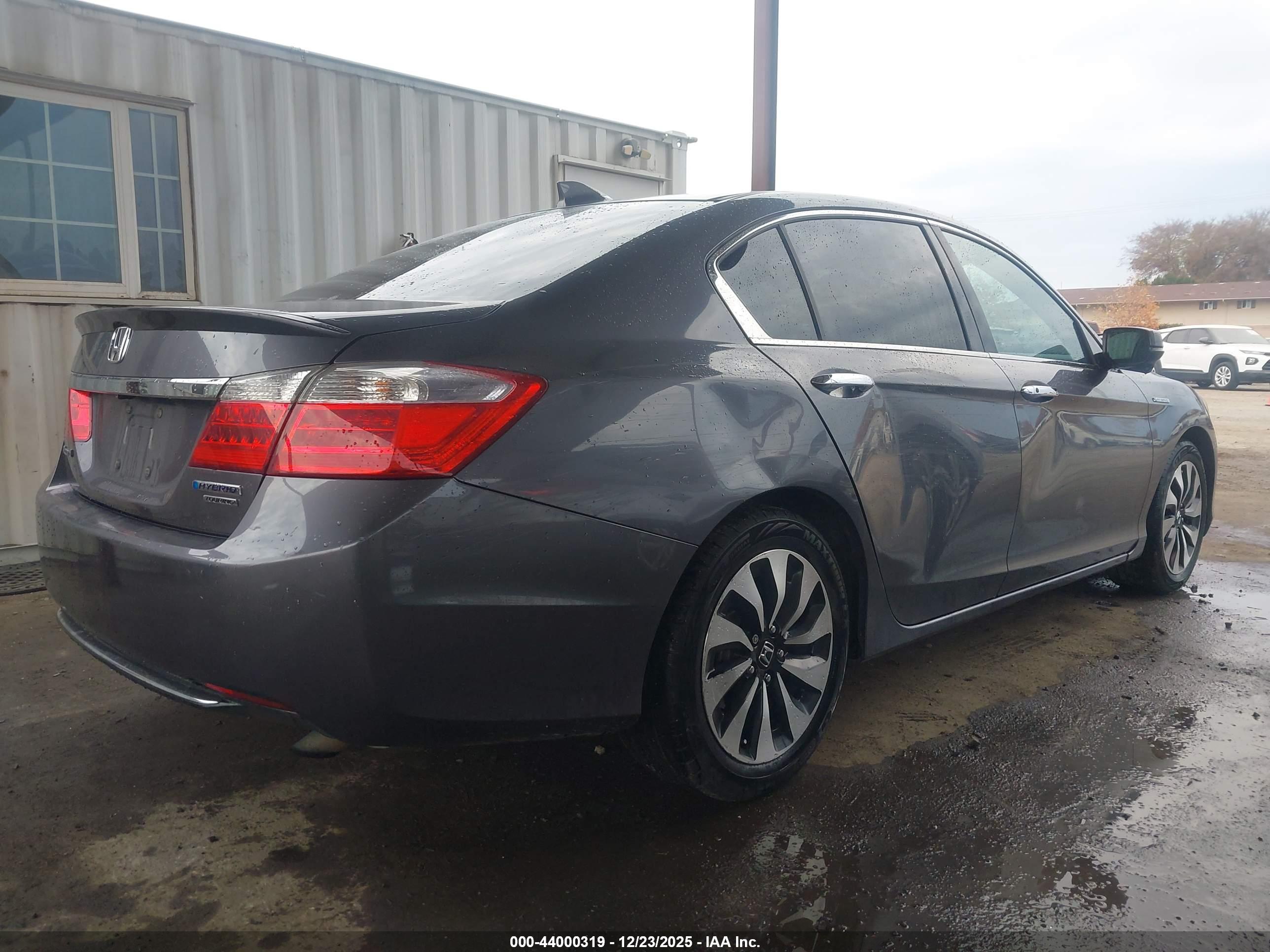 HONDA ACCORD image 4