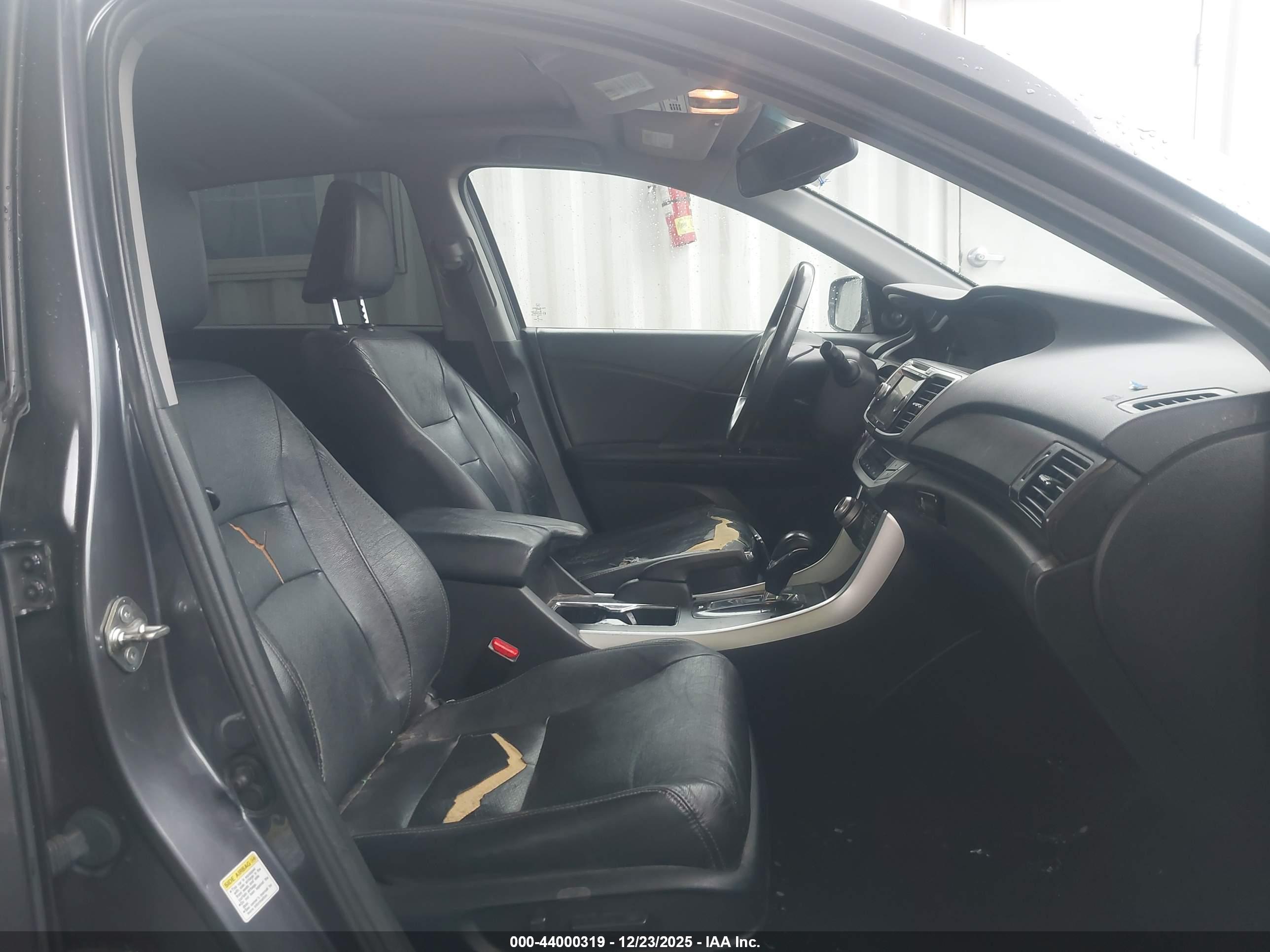 HONDA ACCORD image 5