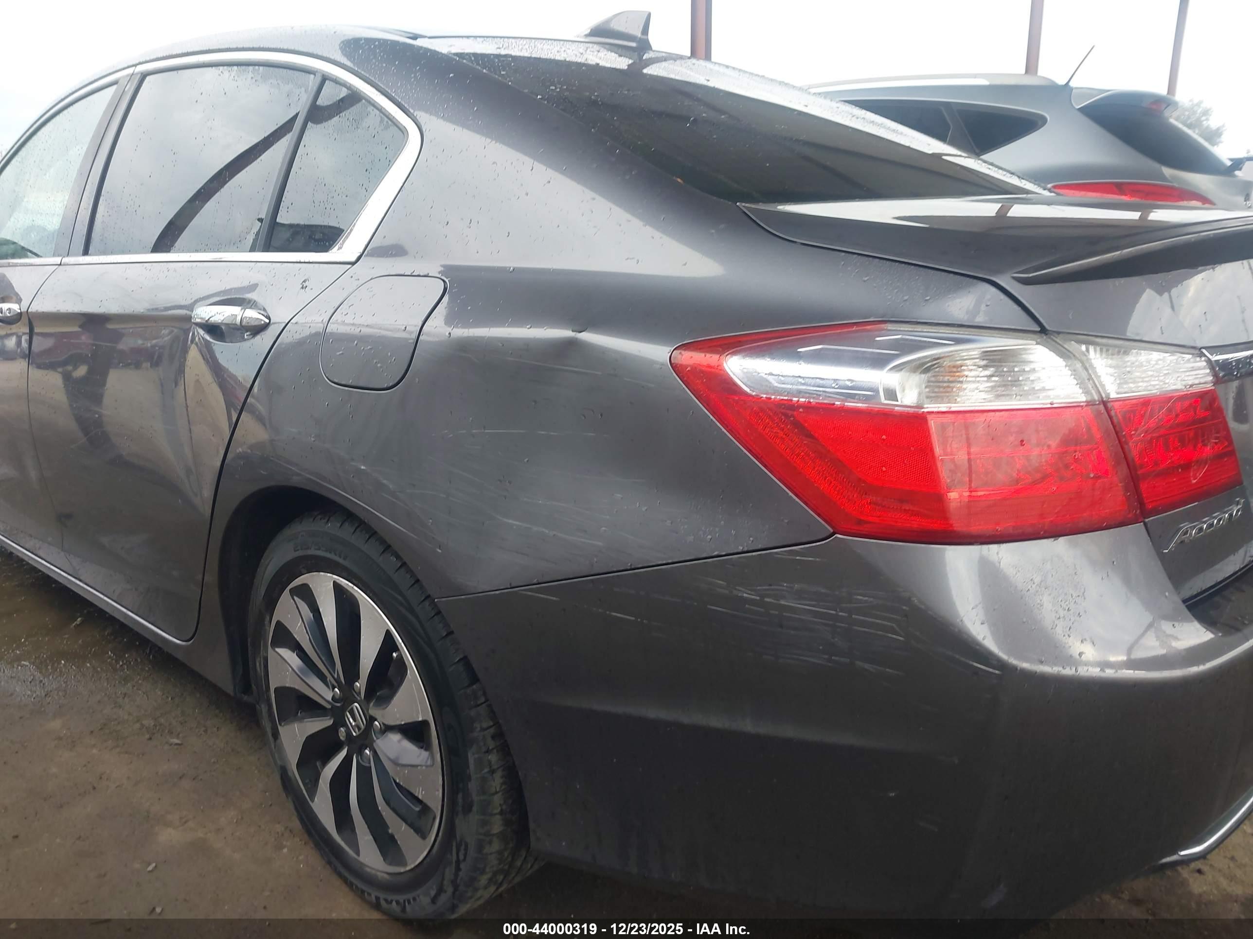 HONDA ACCORD image 6
