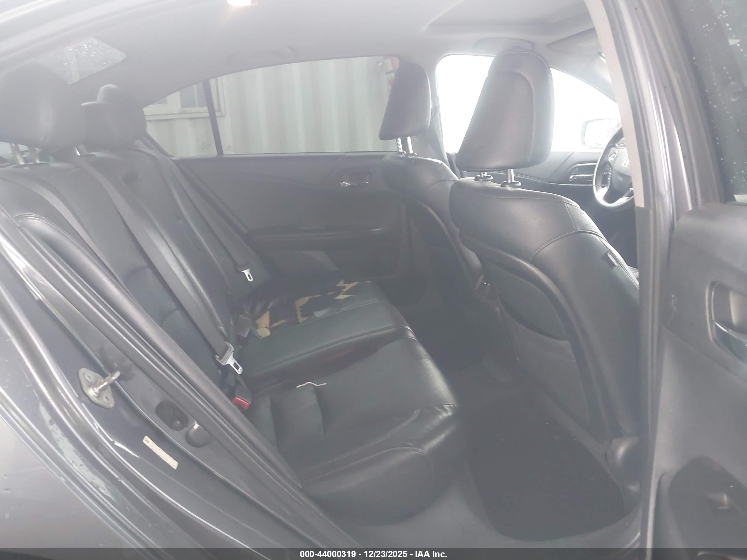 HONDA ACCORD image 8