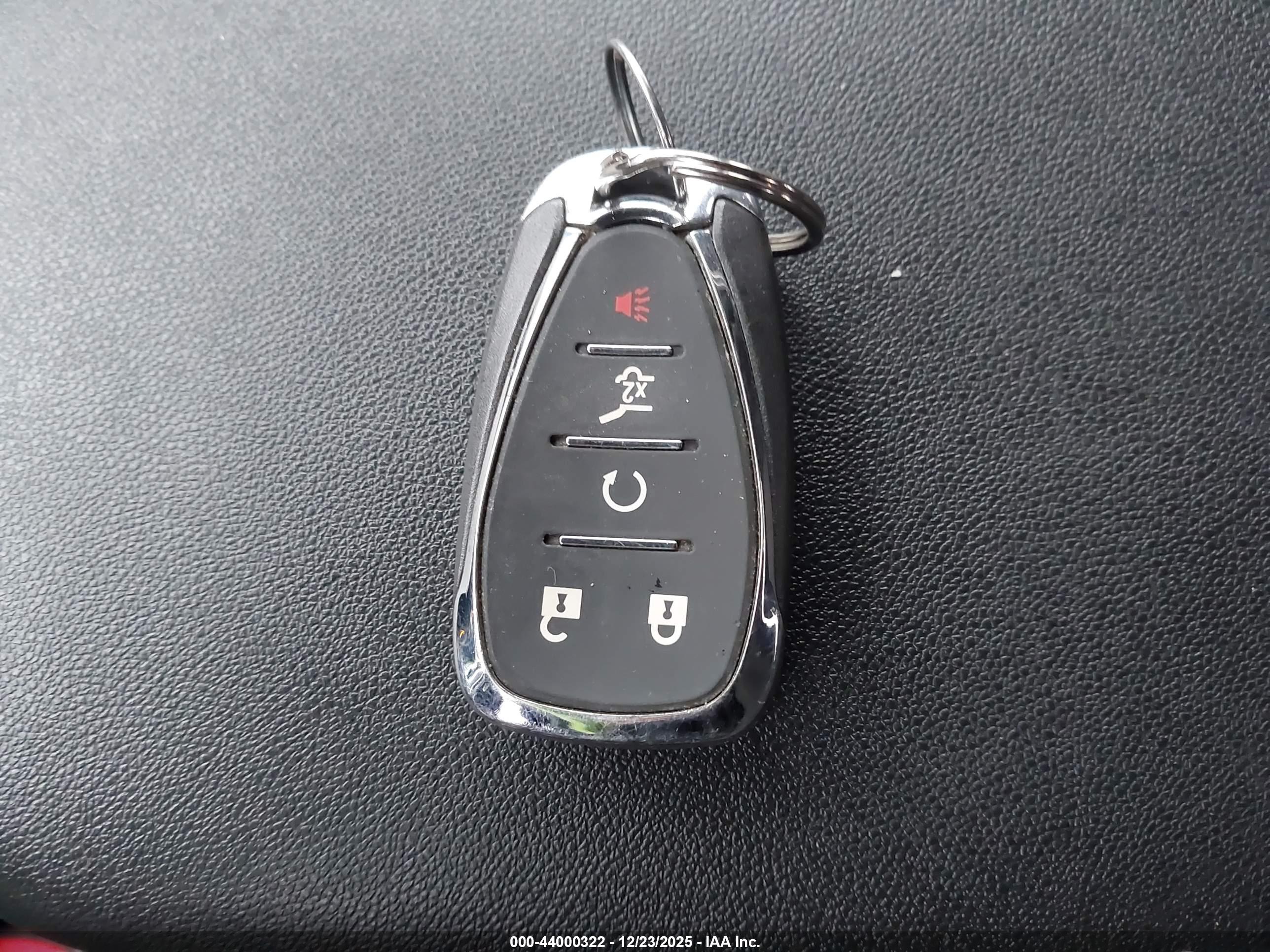 CHEVROLET EQUINOX image 11
