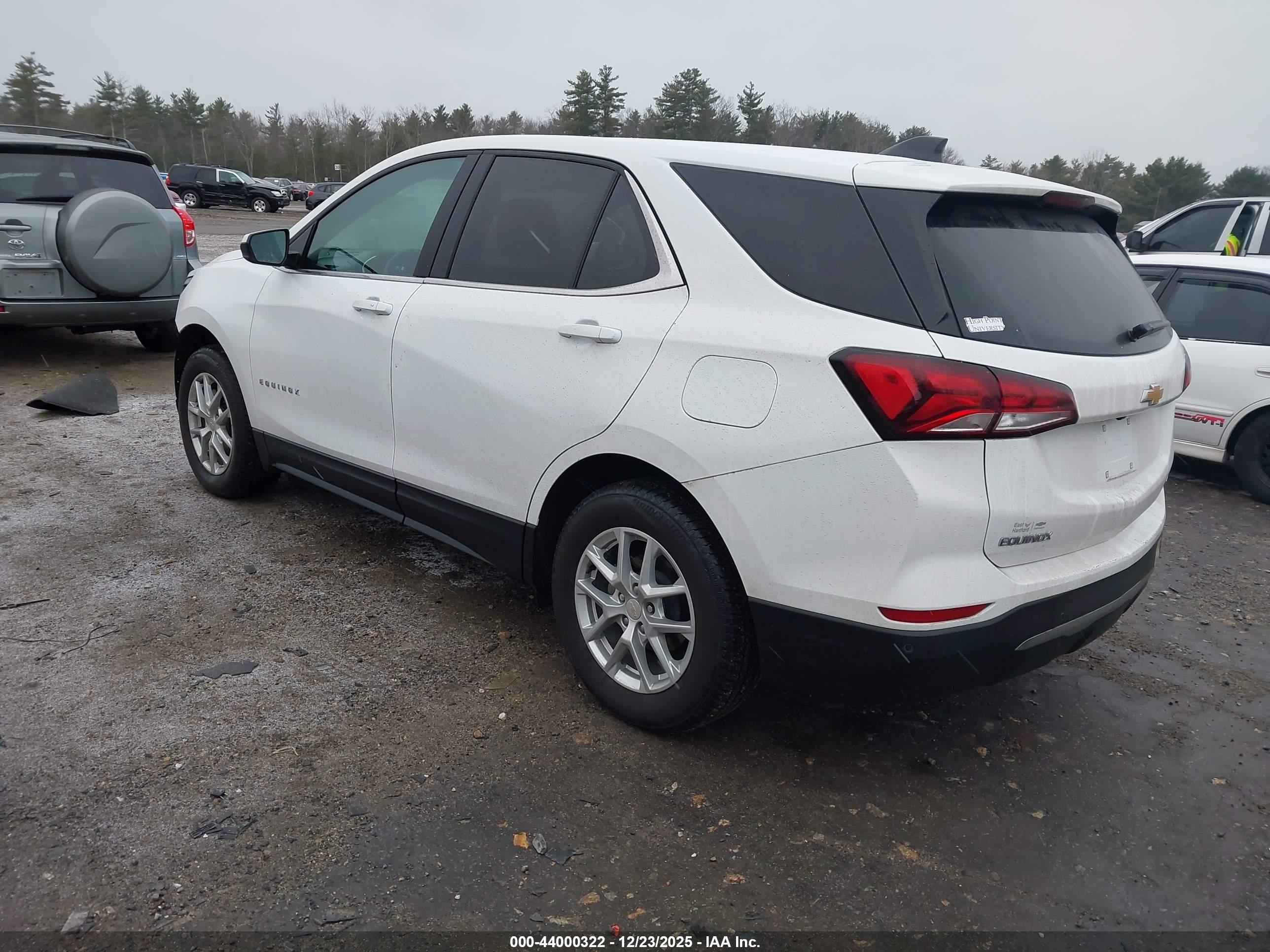 CHEVROLET EQUINOX image 3