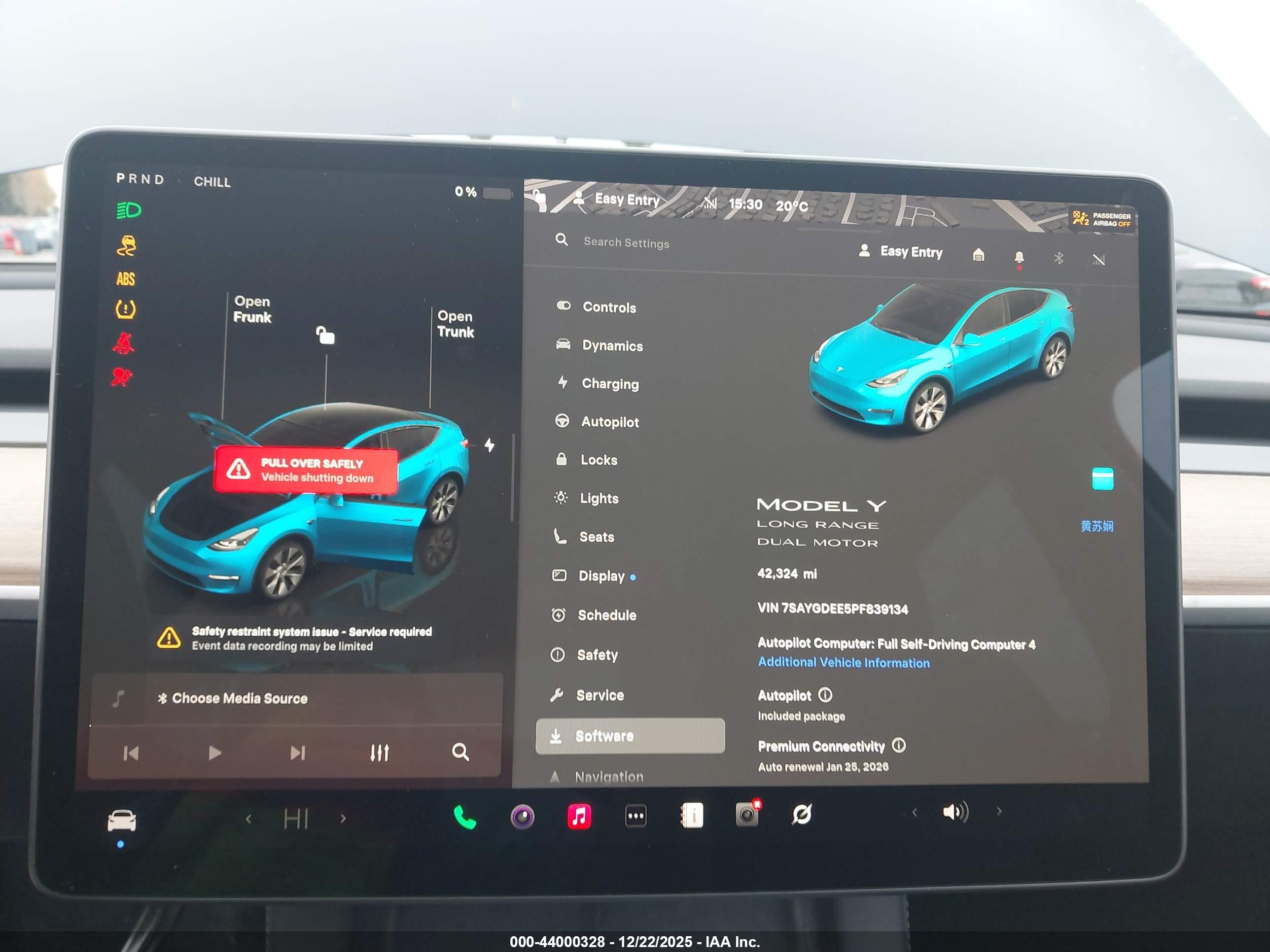 TESLA MODEL image 7