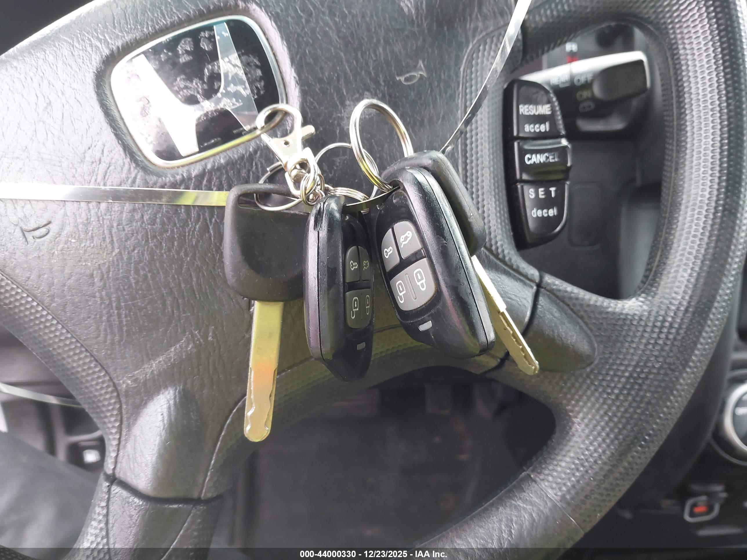 HONDA CR-V image 11