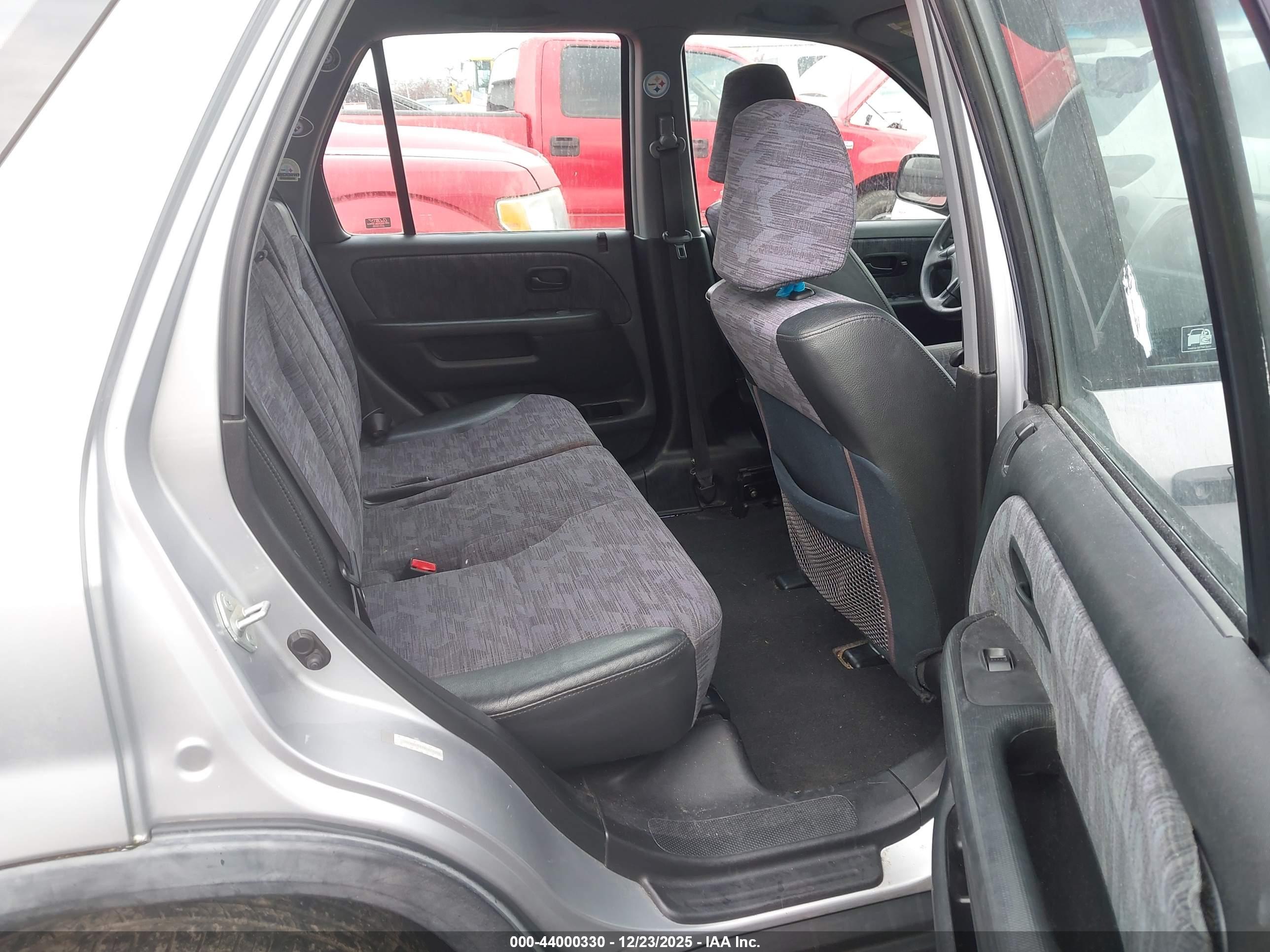 HONDA CR-V image 8